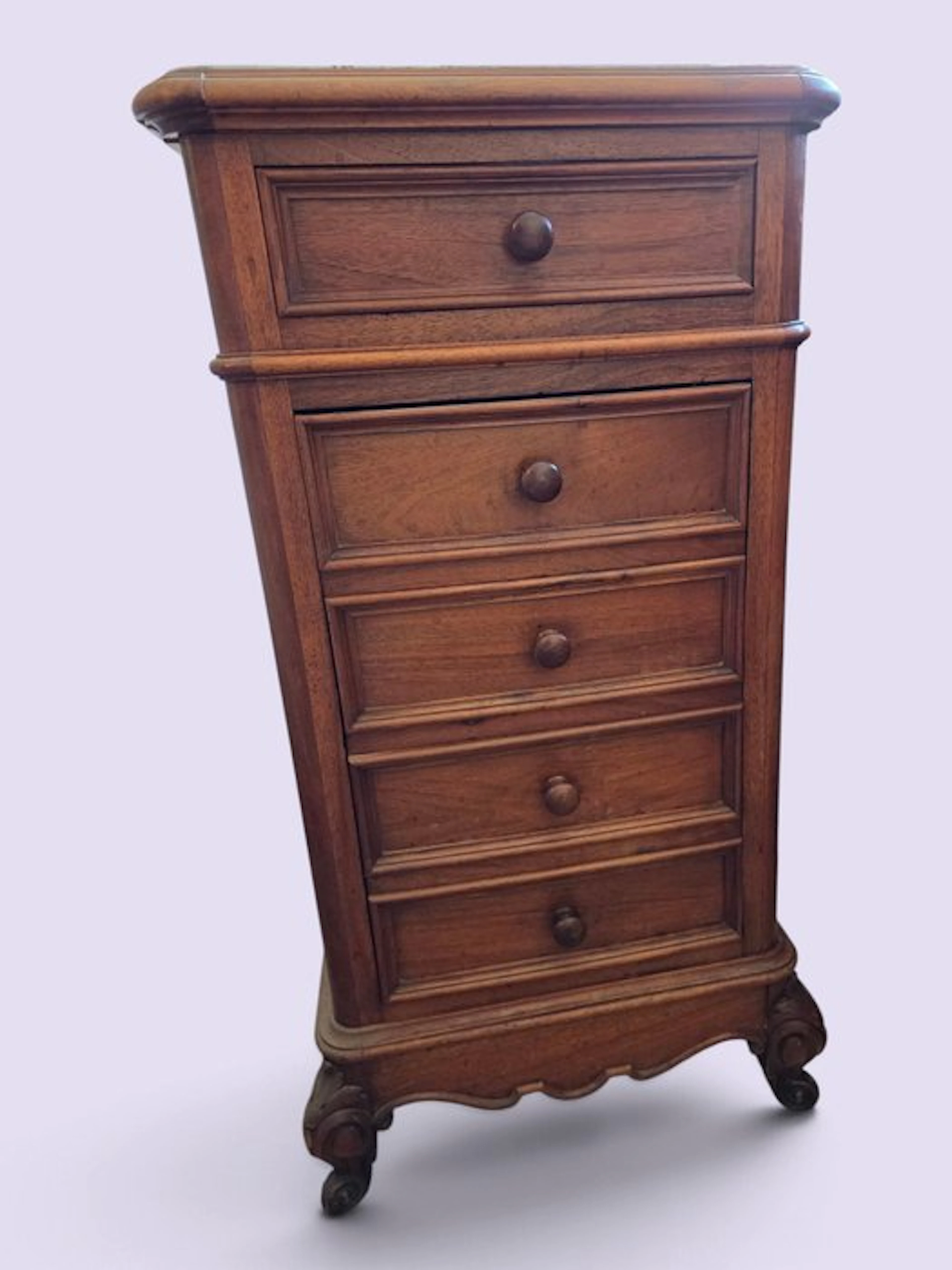Chest of drawers - Walnut