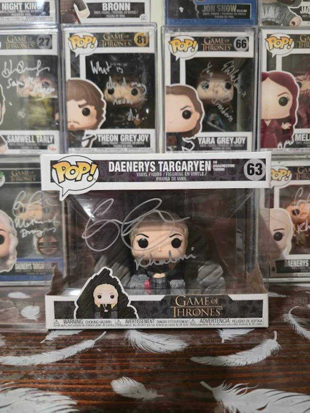 Funko - Funko Pop Daenerys Targaryen On Dragonstone Throne
