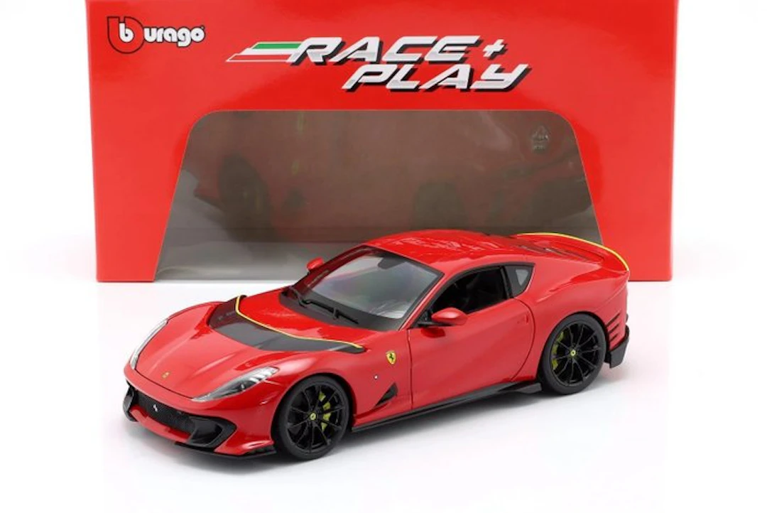 Bburago 1:18 - Model car - Ferrari 812 Competizione