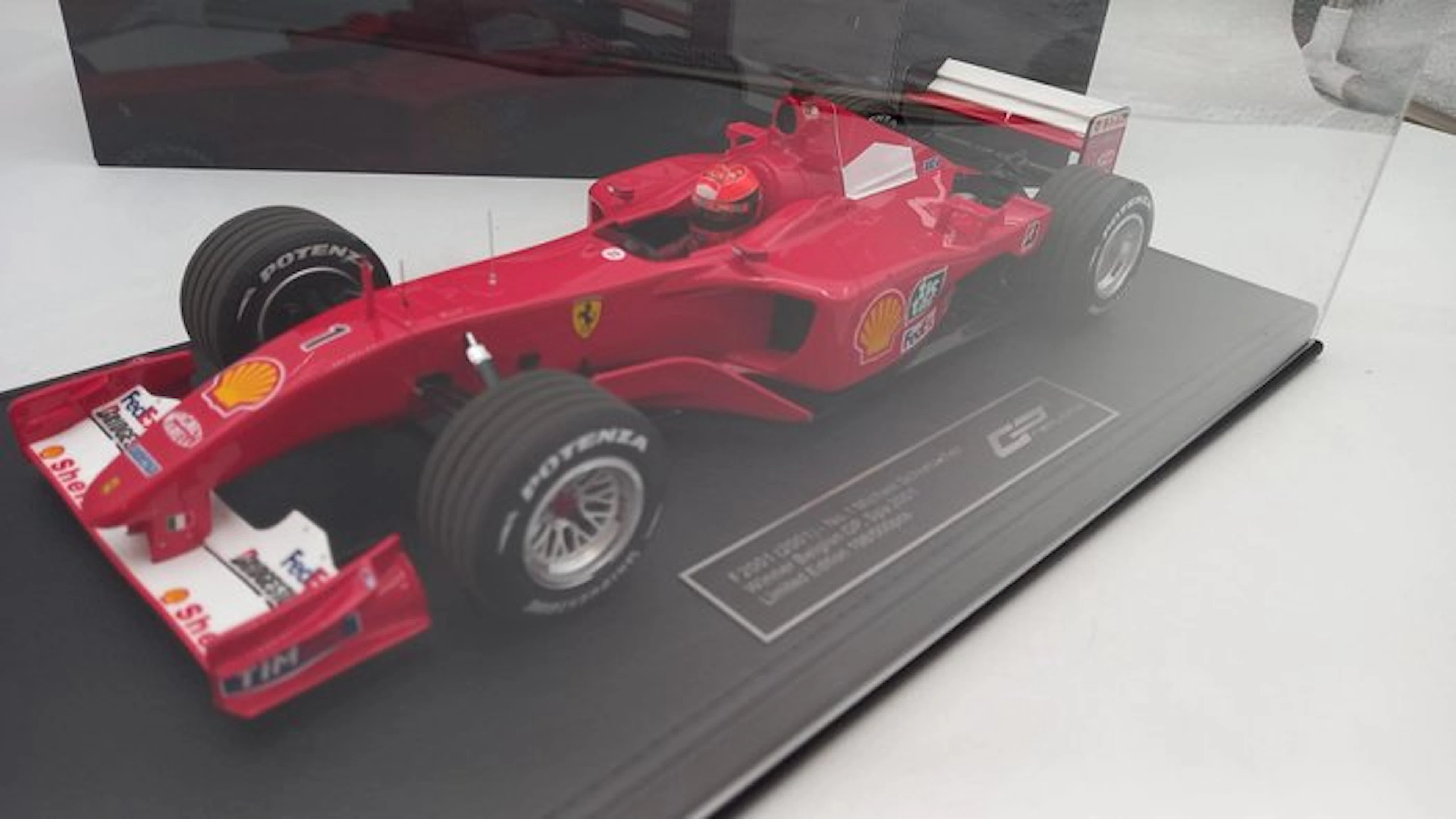 GP Replicas 1:18 - Model car - Ferrari F2001 M