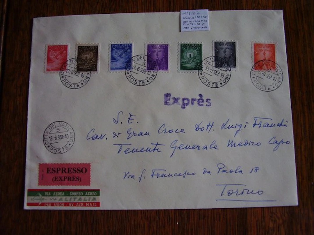 Vatican City - Beautiful collection of stamps on an envelope