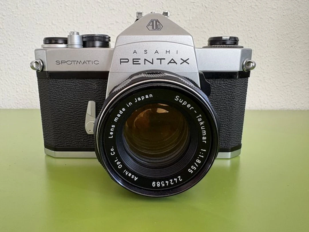 Asahi, Pentax Spotmatic SP + Super-Takumar 1,8/55mm - M42 | Analogue camera