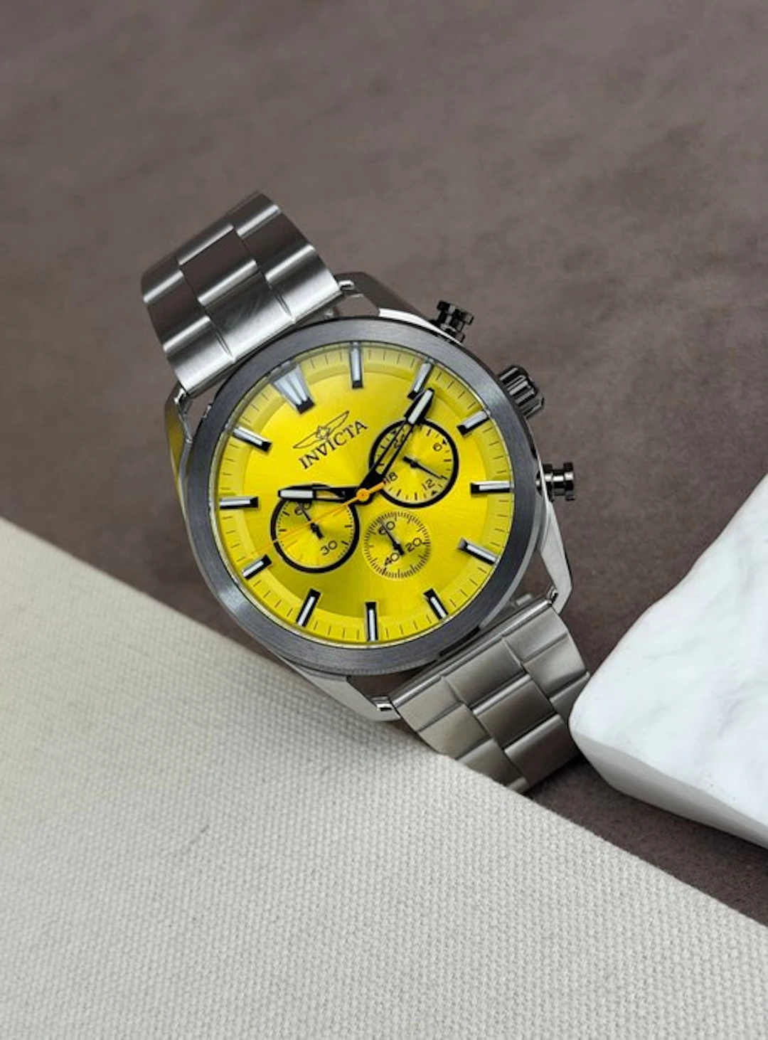 Invicta - Speedway Yellow Chronograph - No reserve price...