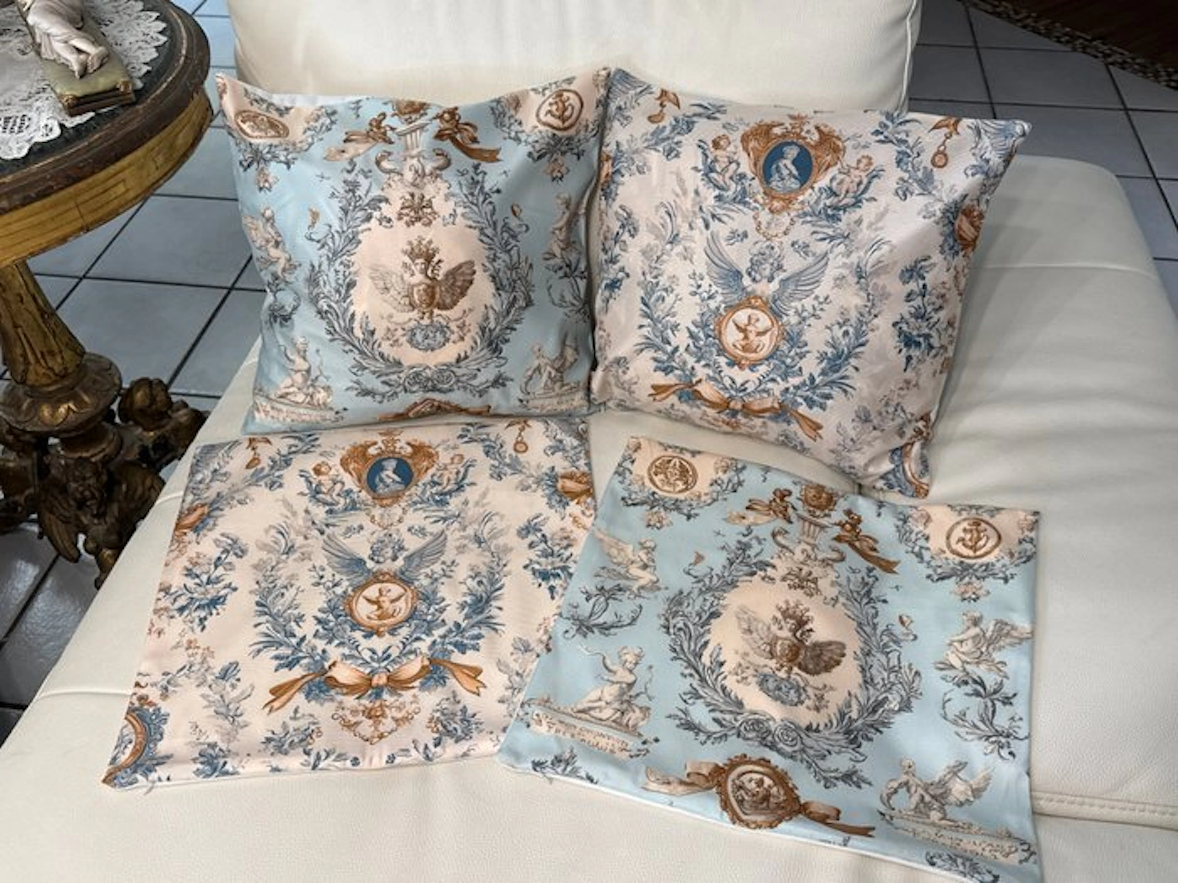 San Leucio top quality 4 exclusive cushions with romantic...
