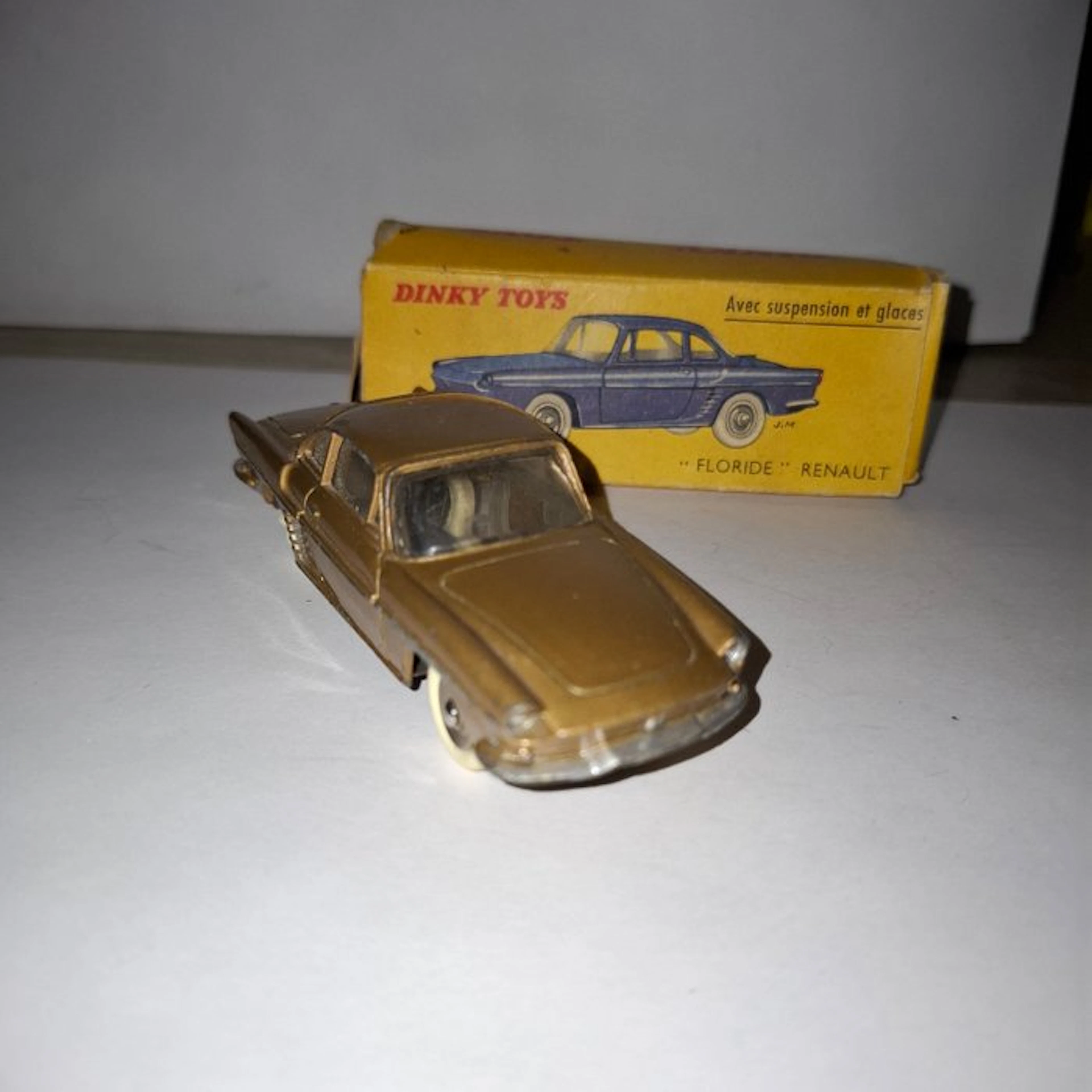 Dinky Toys 1:43 - Model car - Renault Floride