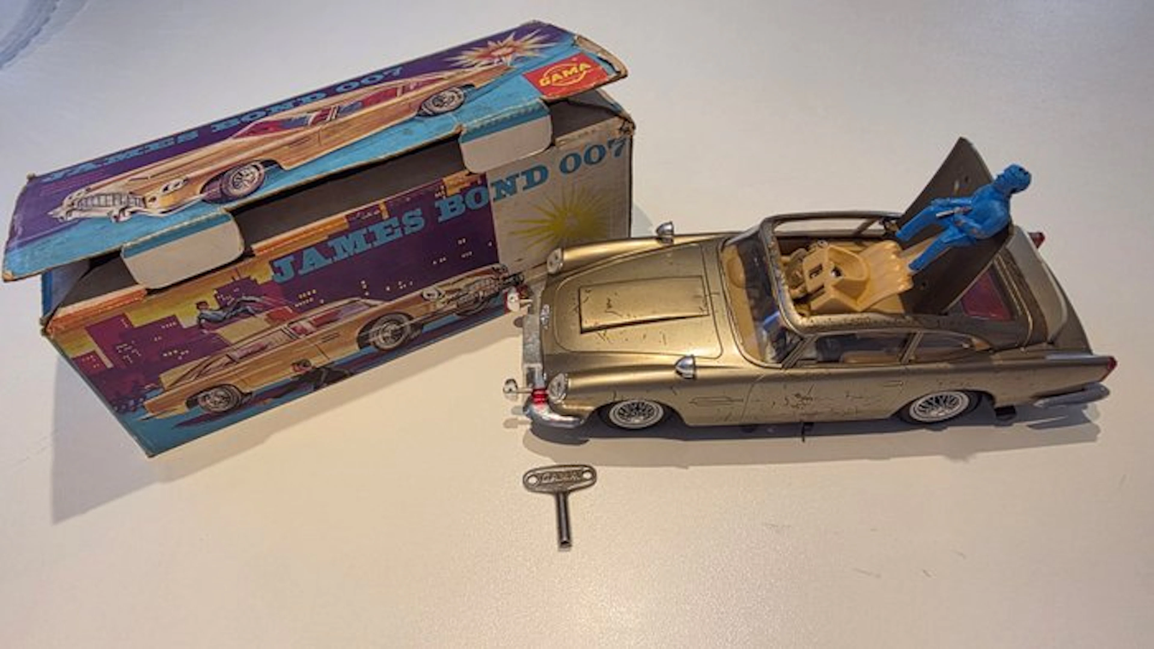 GAMA 1:18 - Model car - Aston Martin DB5