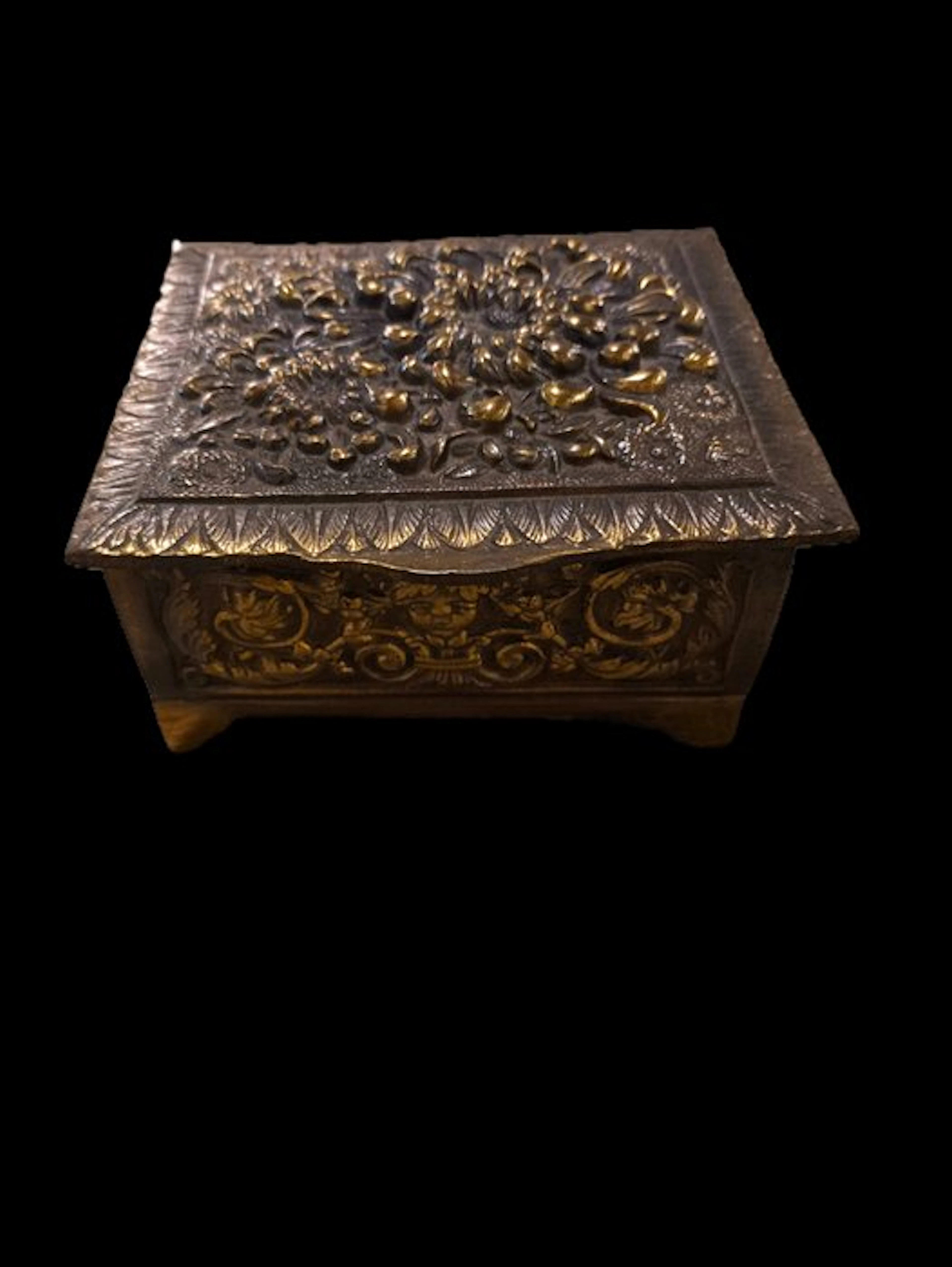 Jewellery box - Brass