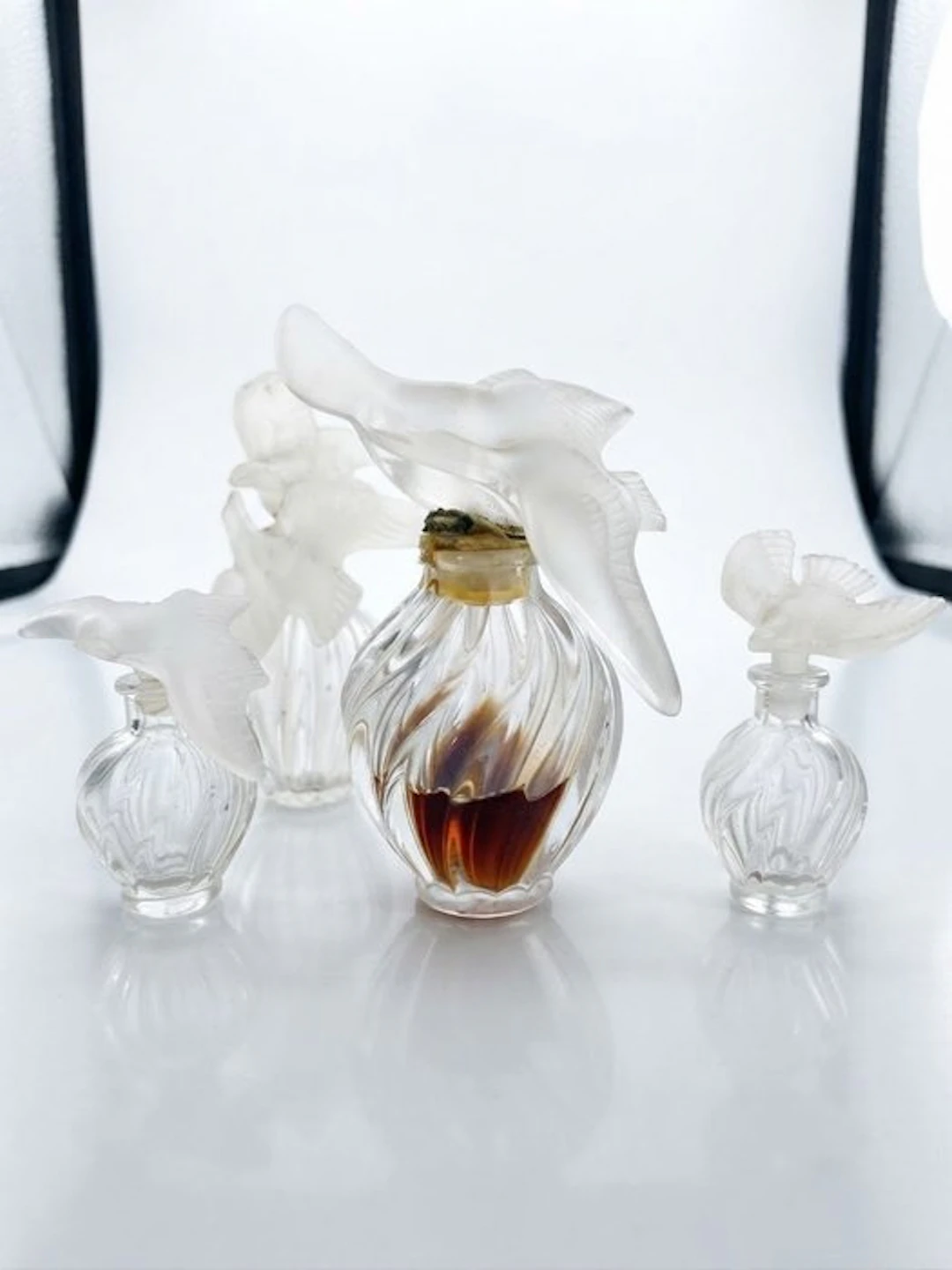 Themed collection - miniature perfume bottles - Lalique, NINA RICCI