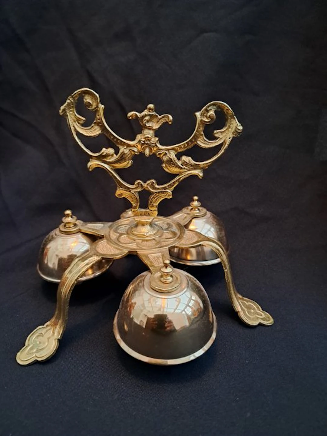 Decorative bell - France - Altaarbel