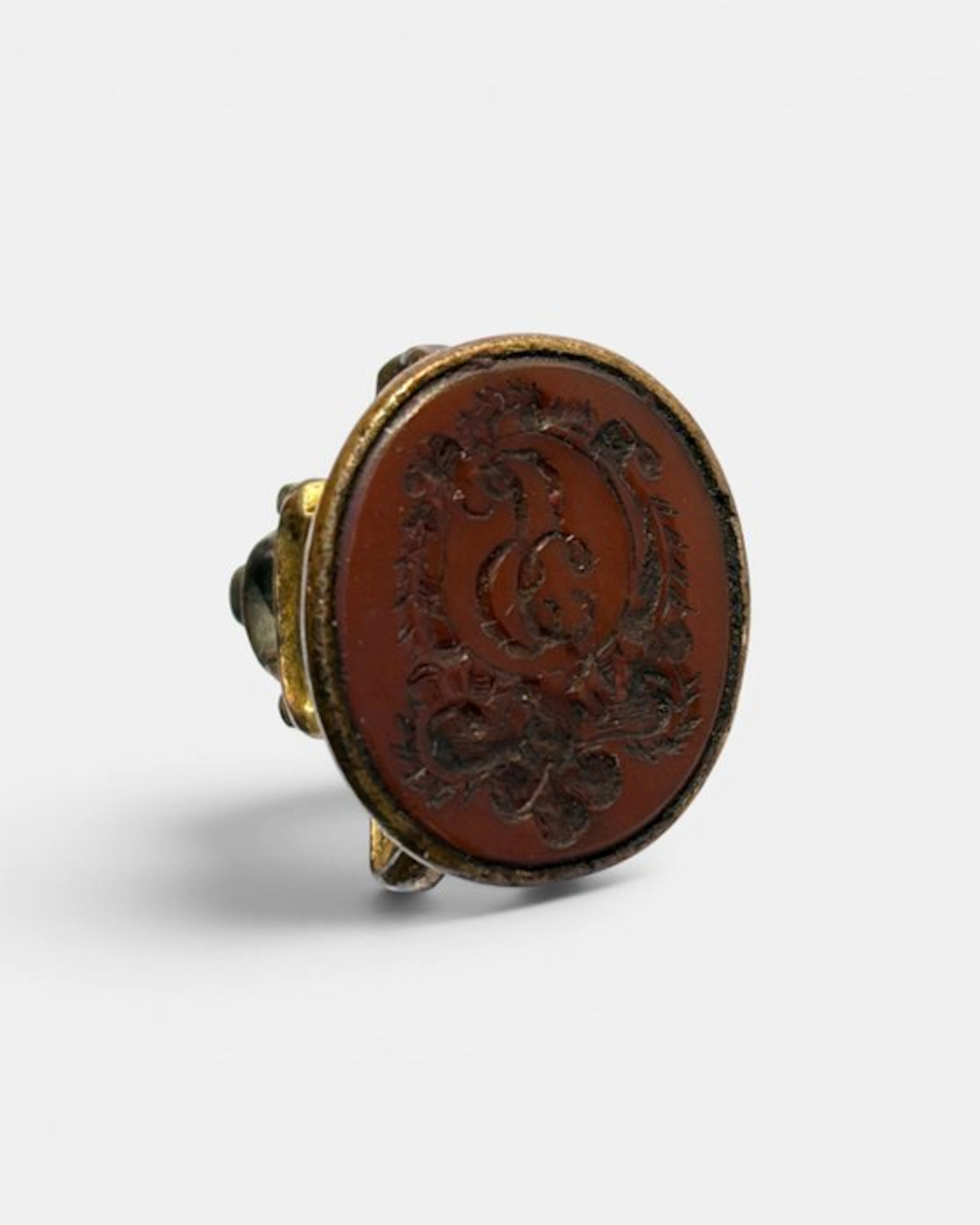 Georgian pocket seal in Sardinian horn and mercury-gilded bronze