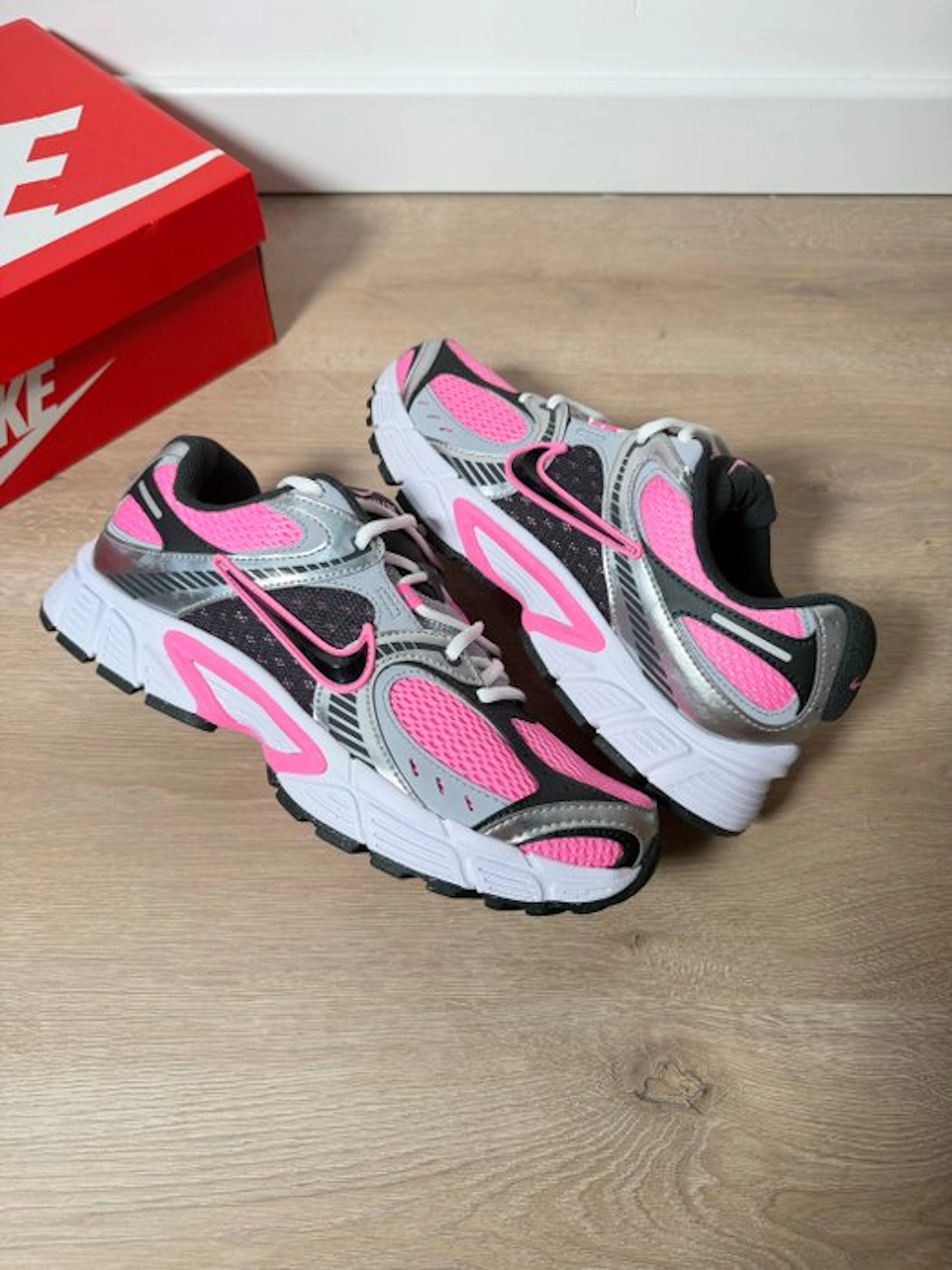 Nike - Sneakers - Size: EU 43 - New with tags
