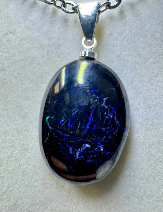 Opal Pendant - Height: 27.5 mm - Width: 14 mm- 2.77 g - (1)