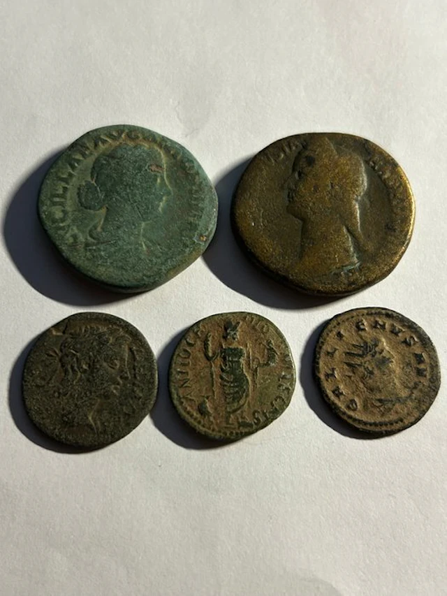 Roman Empire Lot 5 coins (No reserve price)
