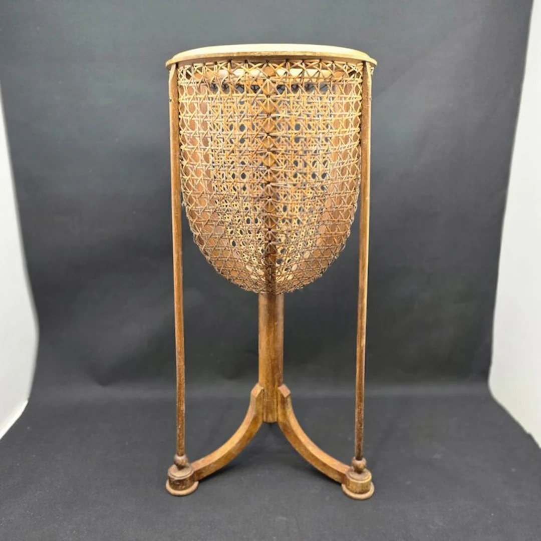Vase - Wood - Rattan plant pot holder