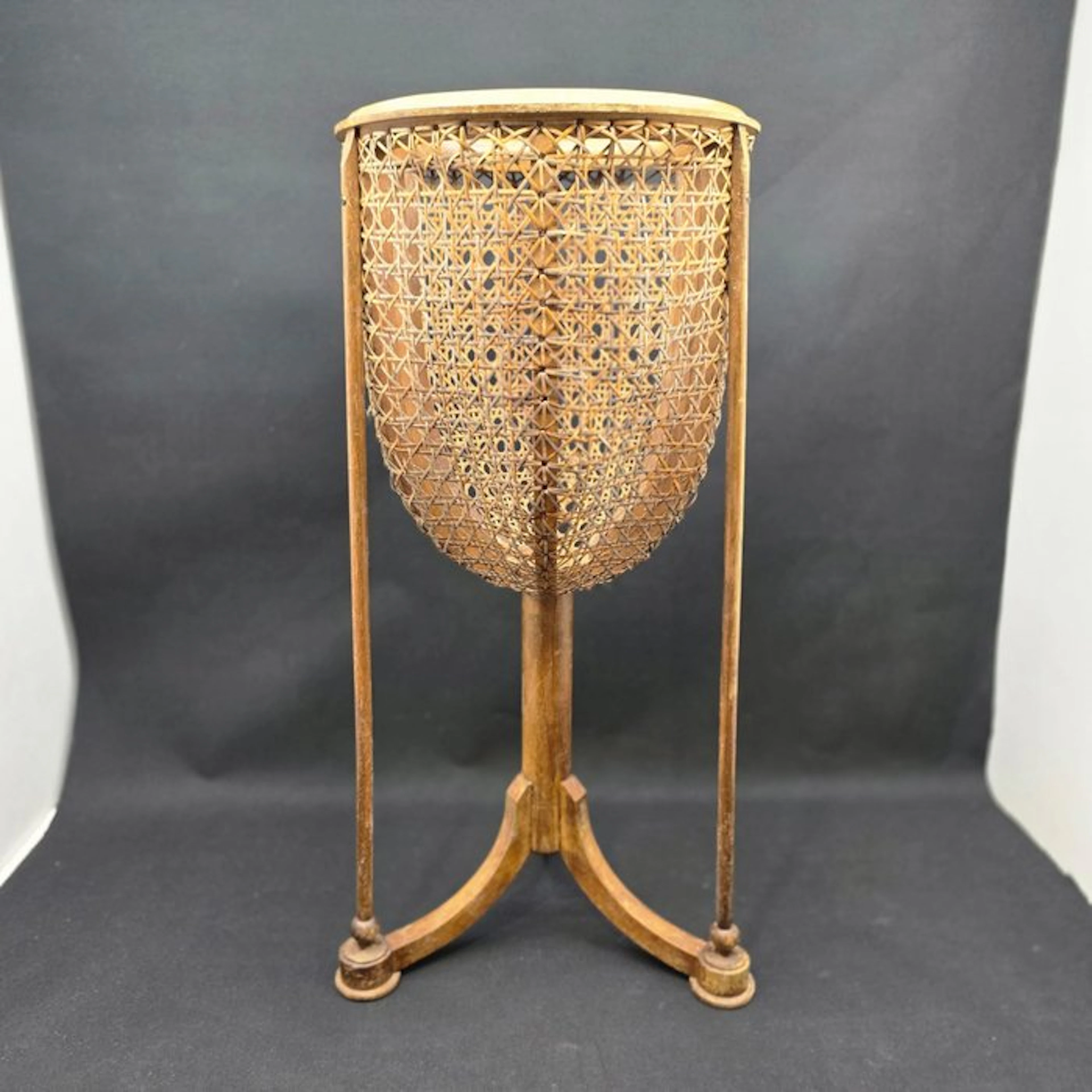 Vase - Wood - Rattan plant pot holder