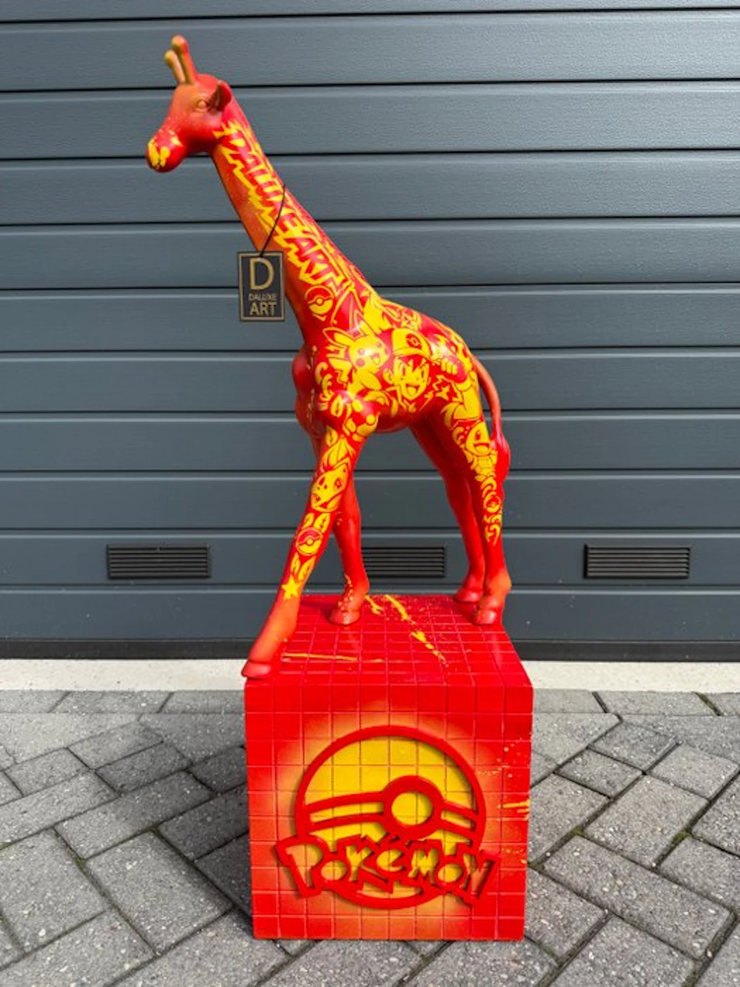 Daluxe Art - 1999 • XXL Pokémon Giraffe Display – 95 cm