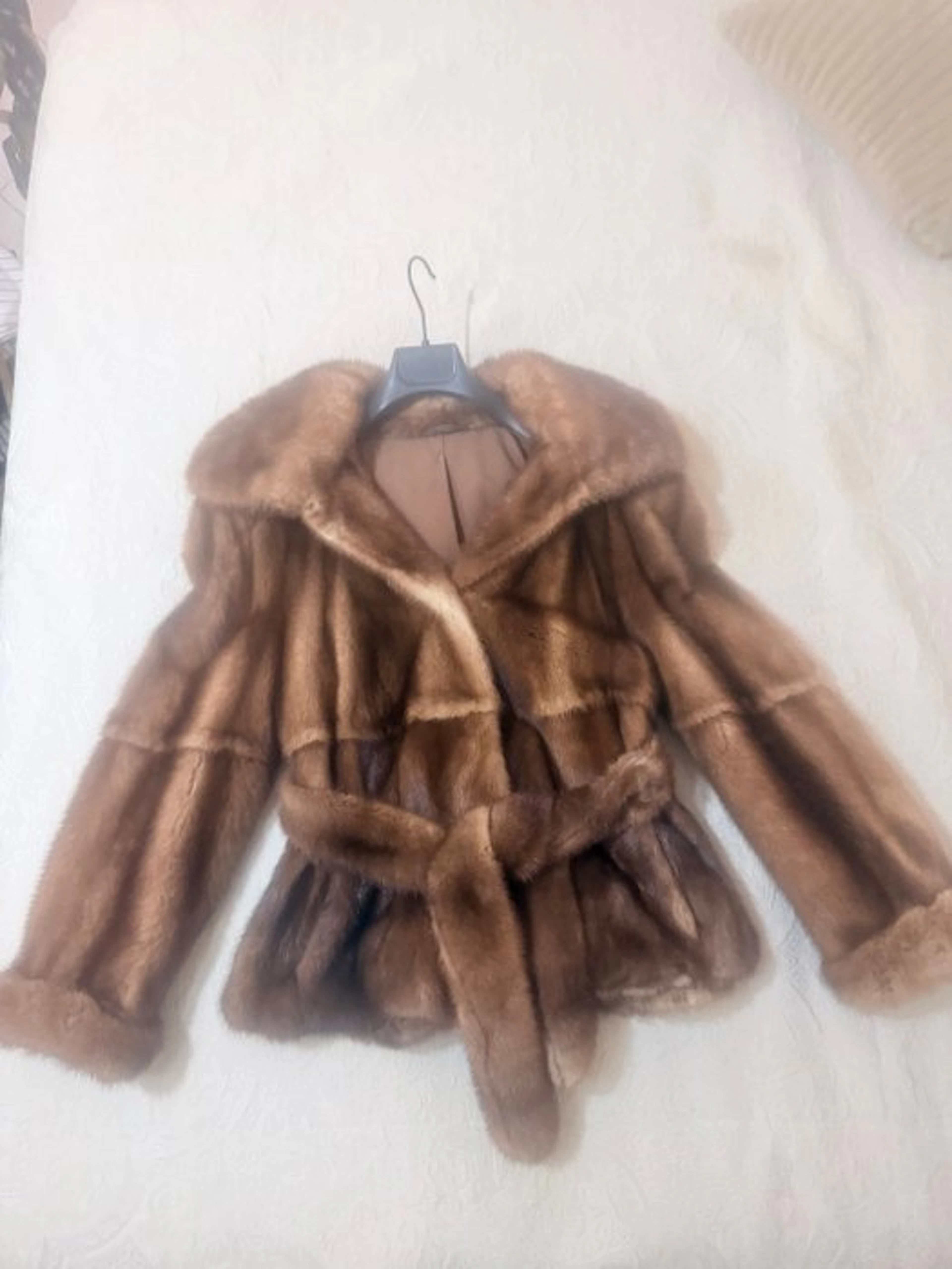 Artisan Furrier - Fur coat
