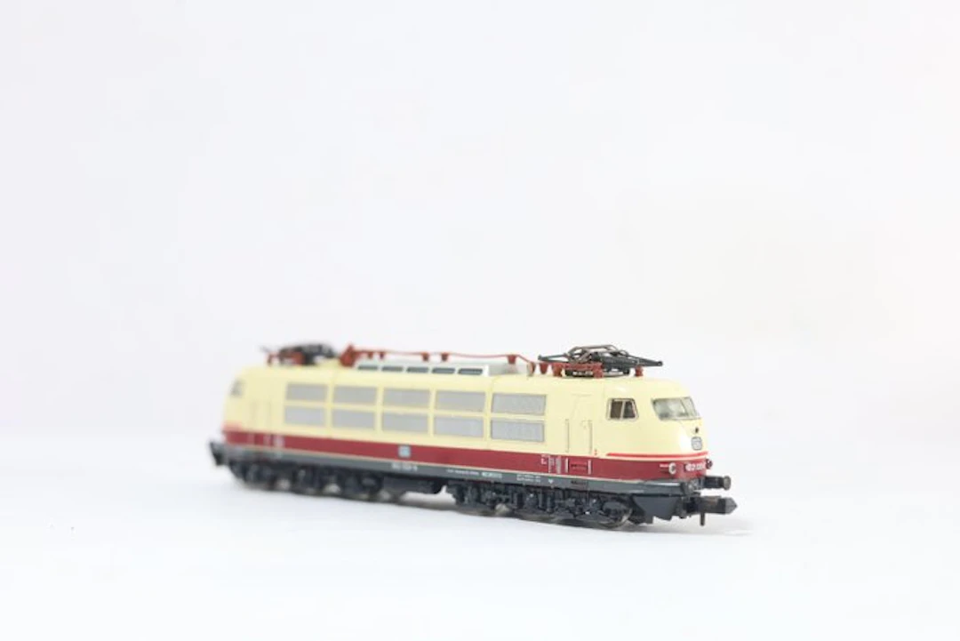 Arnold N - 2352 - Train set (1) - BR 103 - DB