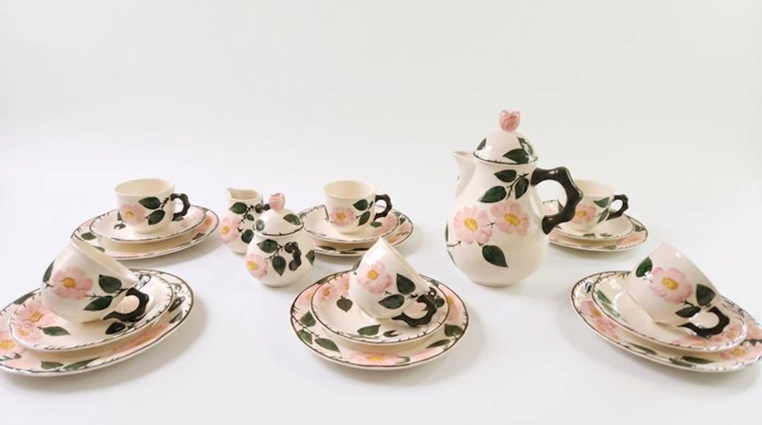 Villeroy & Boch - Wildrose - Coffee set for 6 (21) - Ceramic - like new