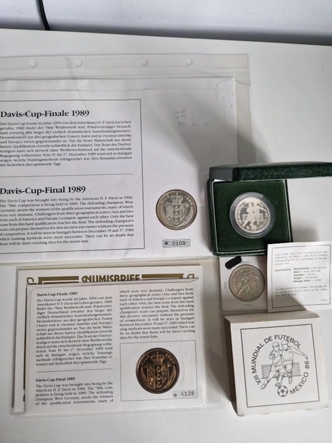 Portugal, Niue. 50 Dollars, 100 Escudos 1986/1989, 4 Coins Incl. Silver