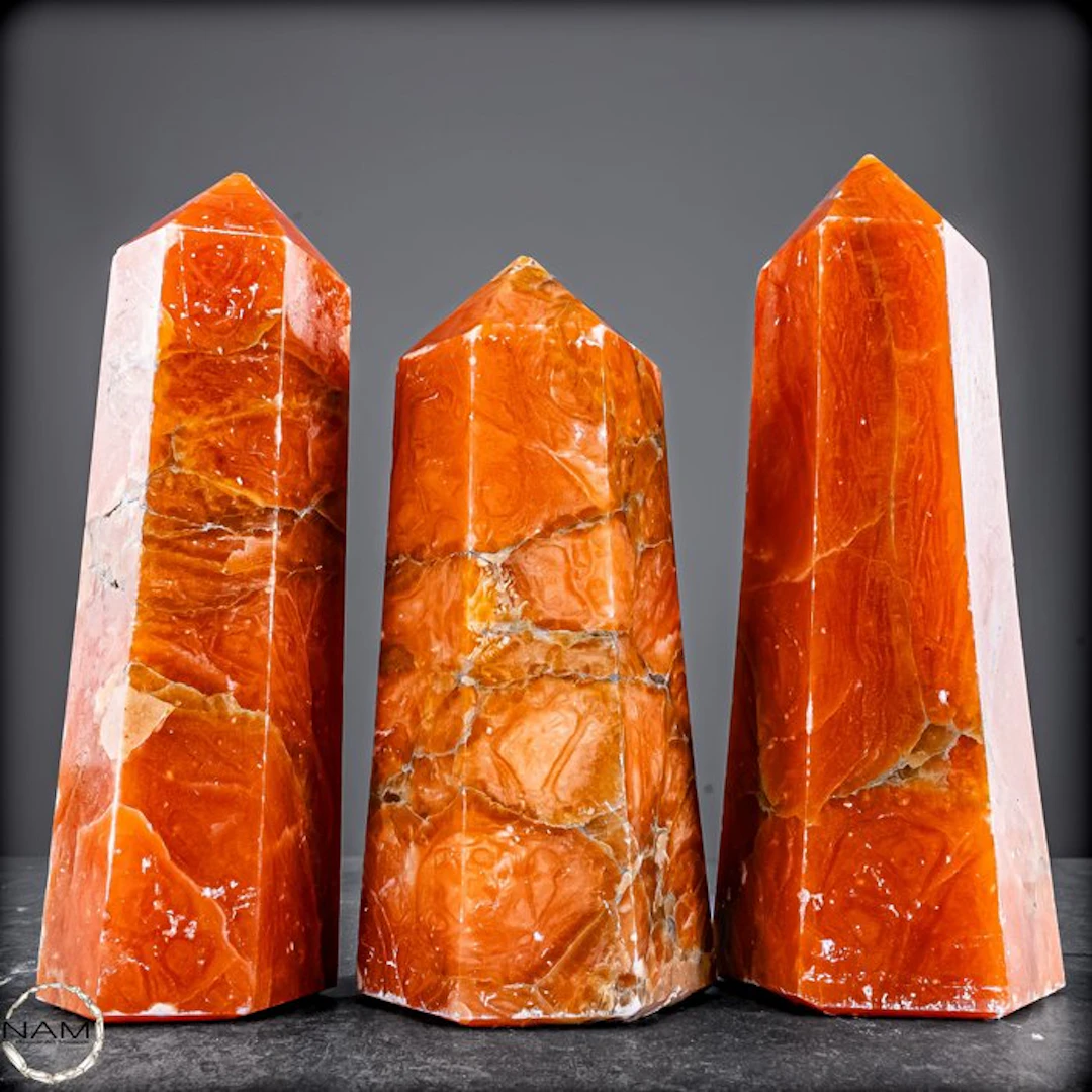 Exclusive sun calcite set from Madagascar – Warm elegance...