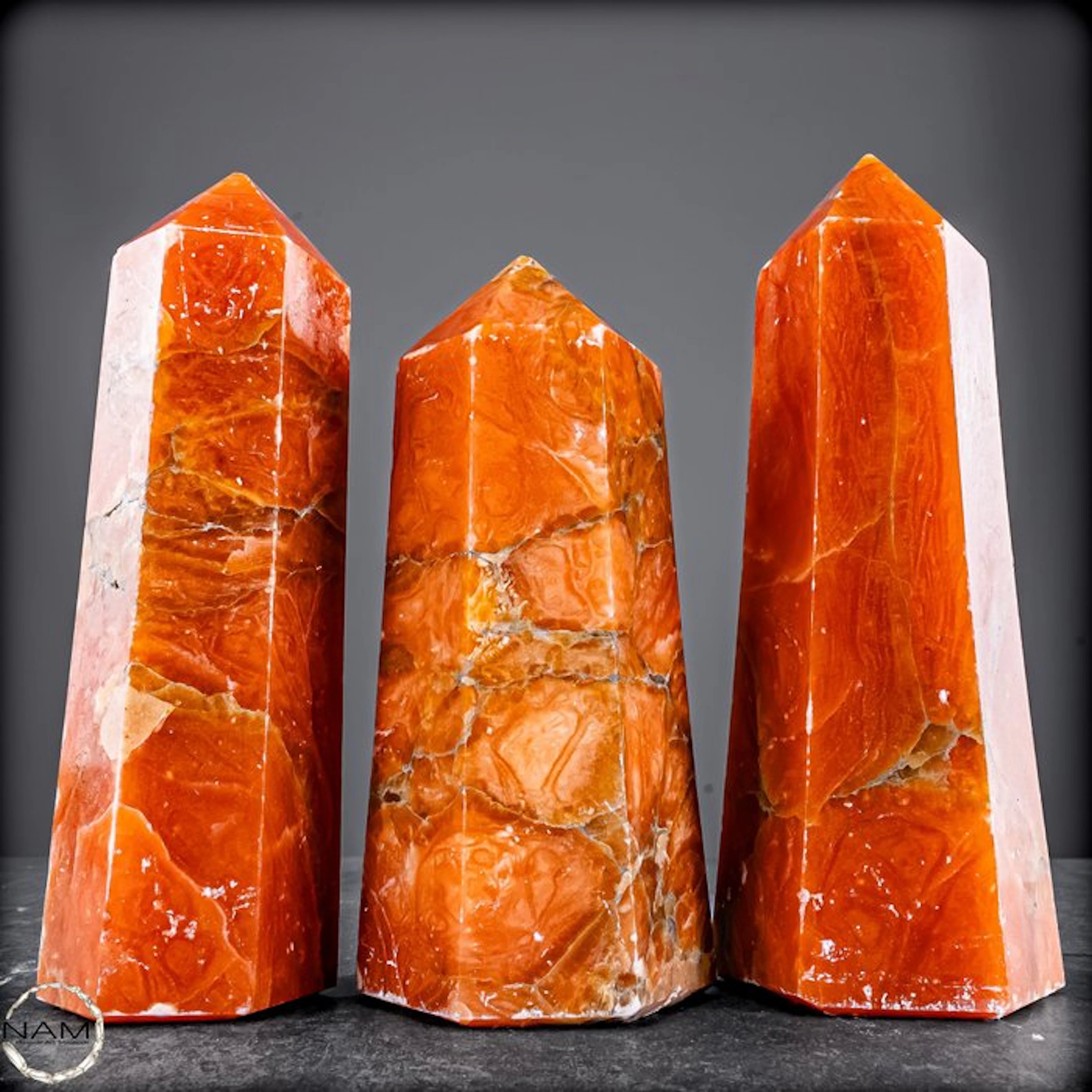 Exclusive sun calcite set from Madagascar – Warm elegance...
