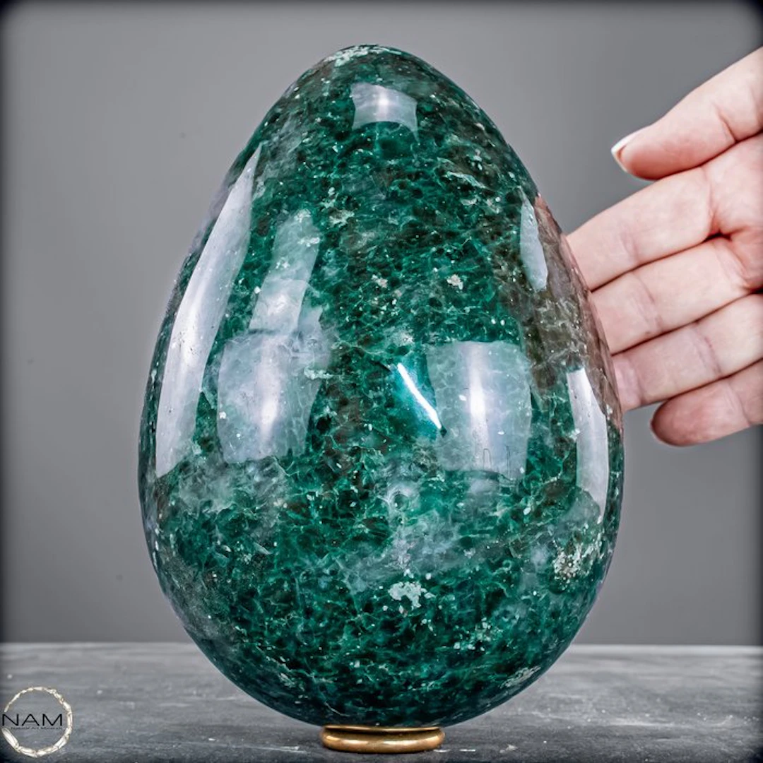 Natural green tourmaline-quartz egg – hand-polished...
