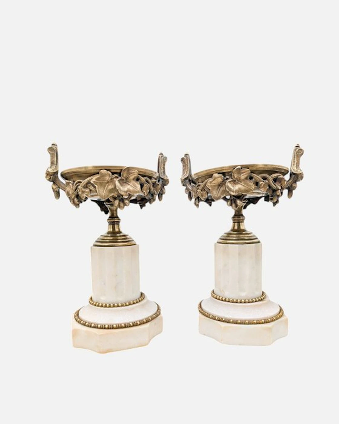 Magnifique Paire de Cassolettes en bronze et marbre de...