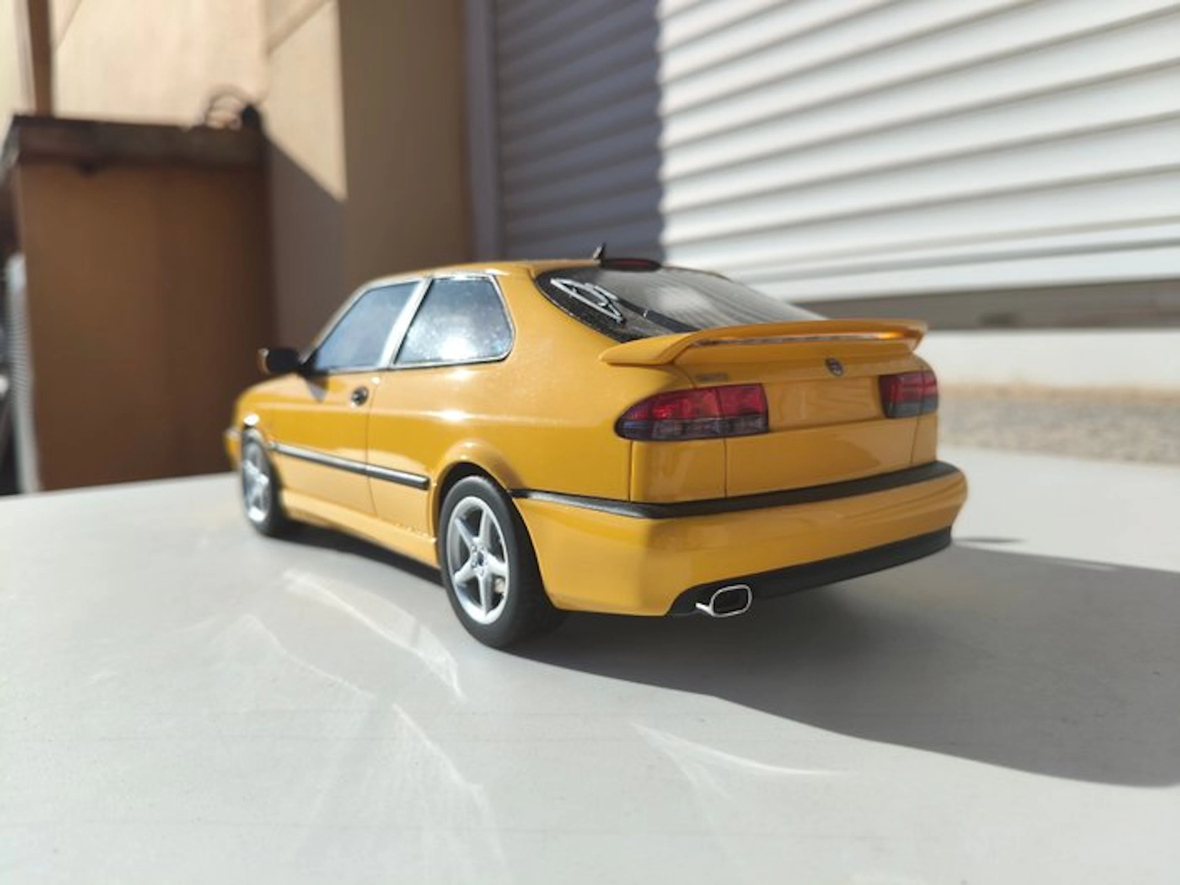 DNA Models 1:18 - Model car - Saab 9-3 Viggen