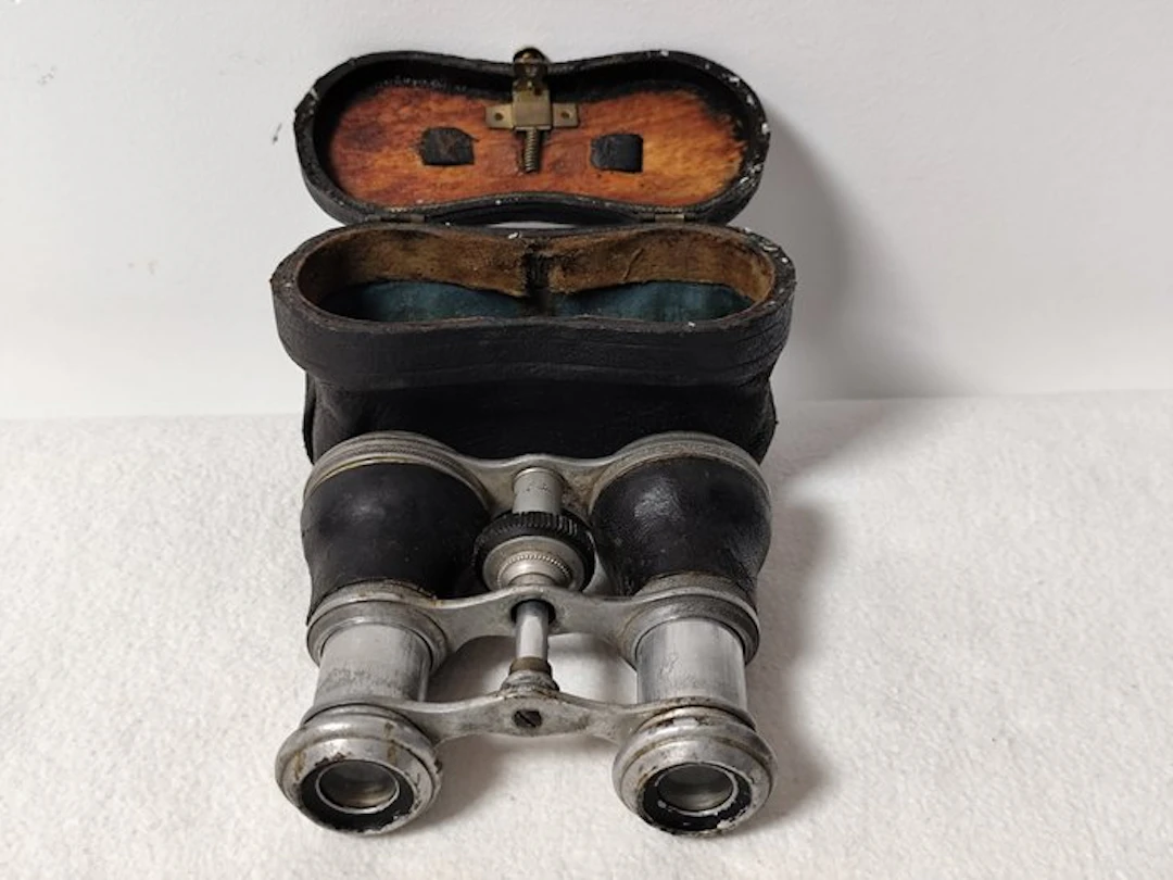 Theatre binoculars - 1900-1910
