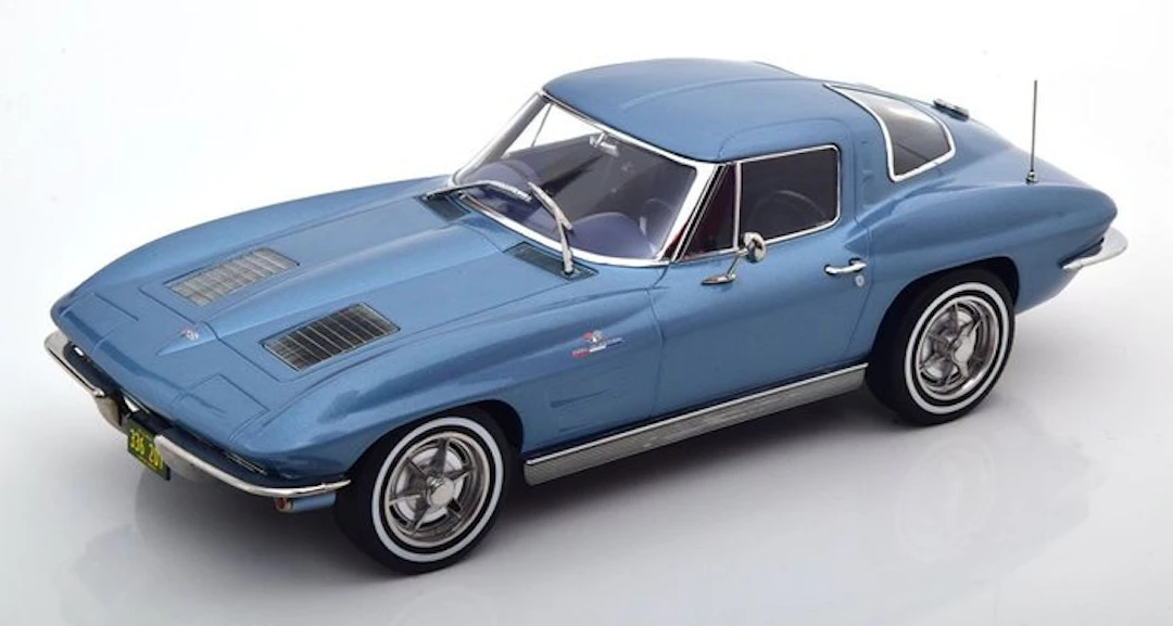 Norev 1:18 - Model car - Chevrolet Corvette C2 Sting Ray coupe 1963