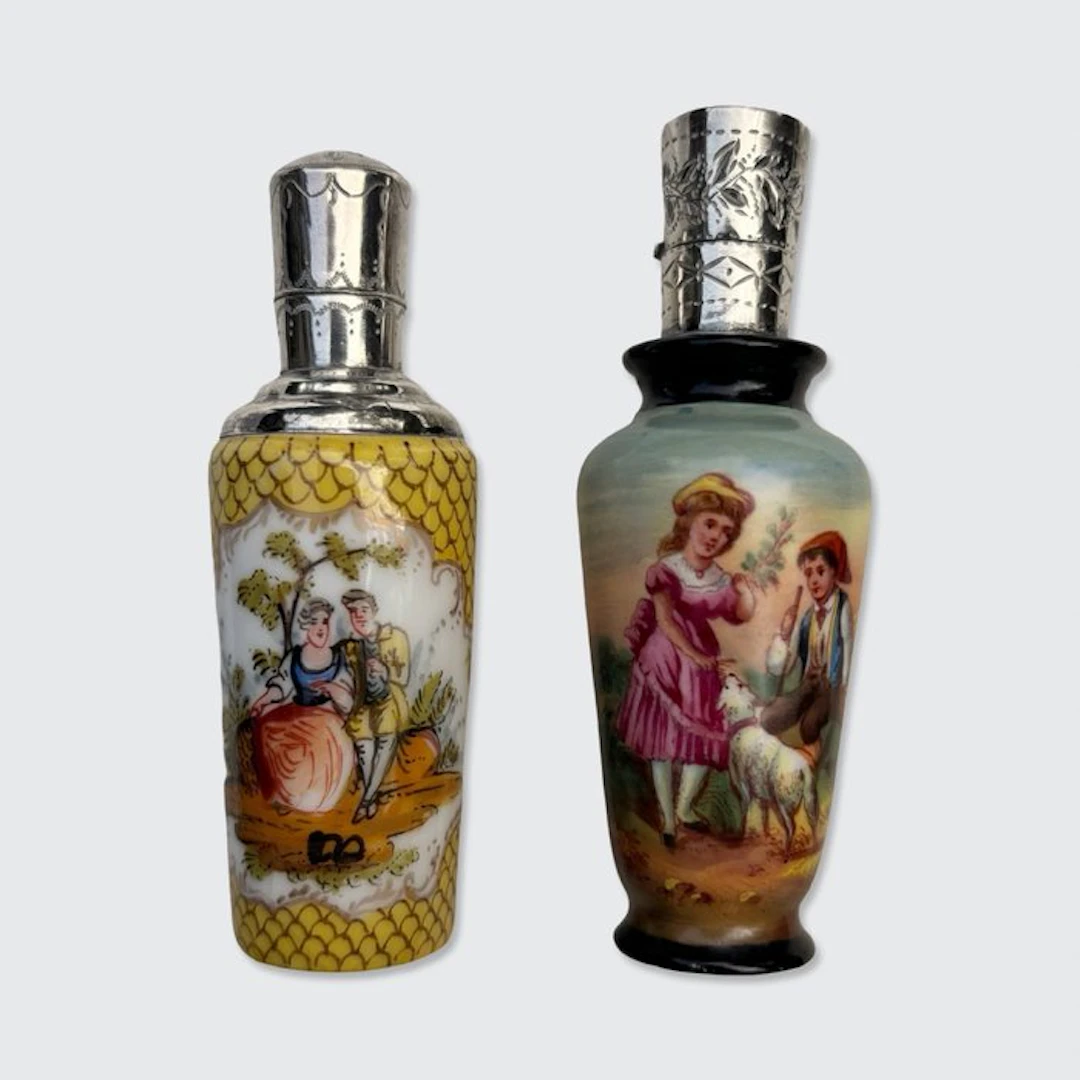 Perfume flask (2) - Porcelain
