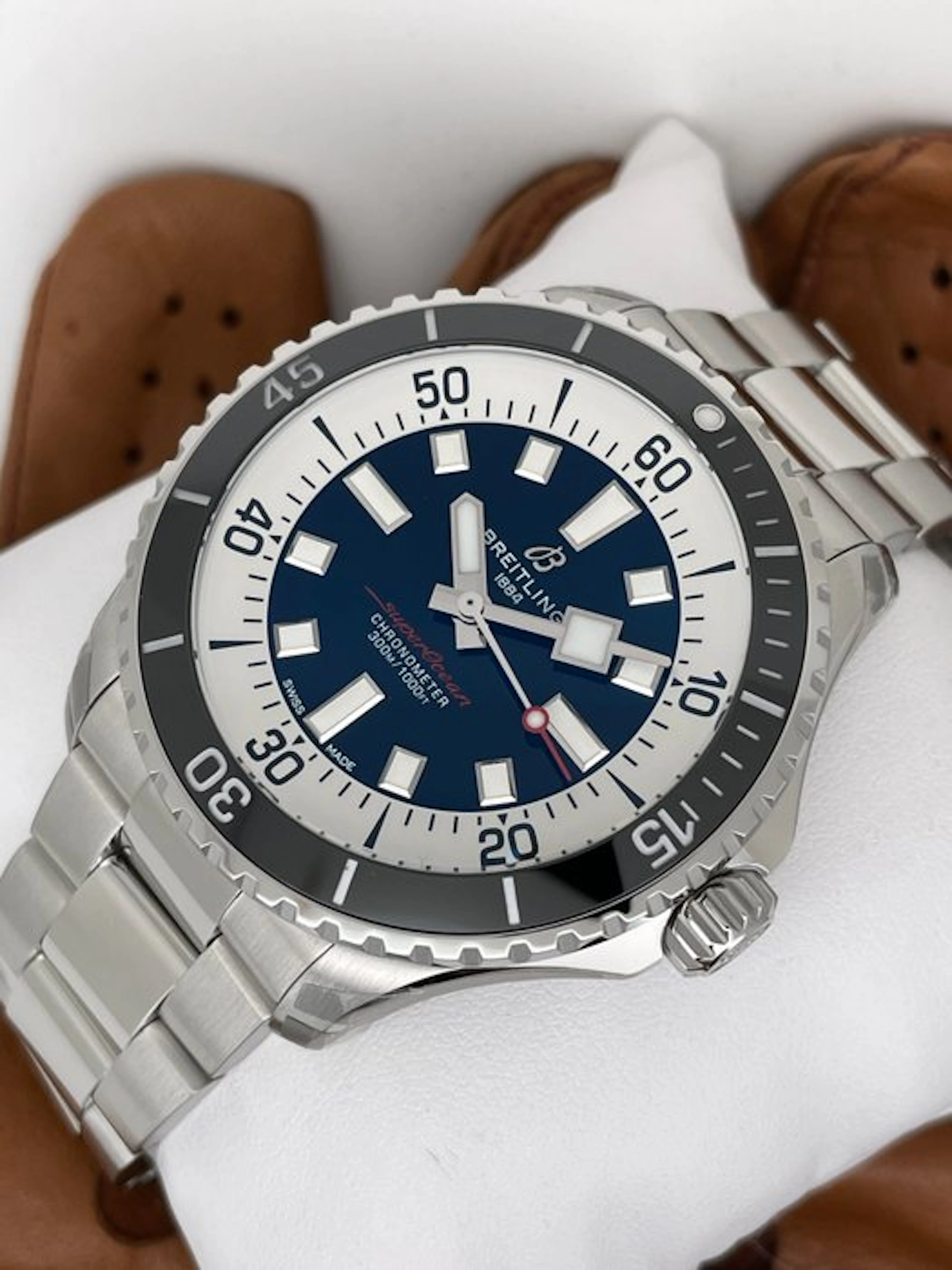 Breitling - Superocean Automatic 44 - A17376211C1A1 - Men -