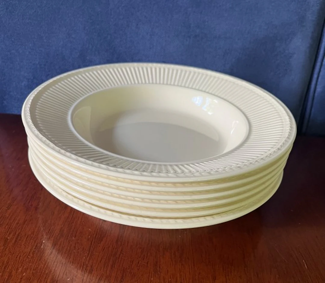 Wedgwood - Dinner service (6) - Edme - Pottery - 6 soup-pasta plates