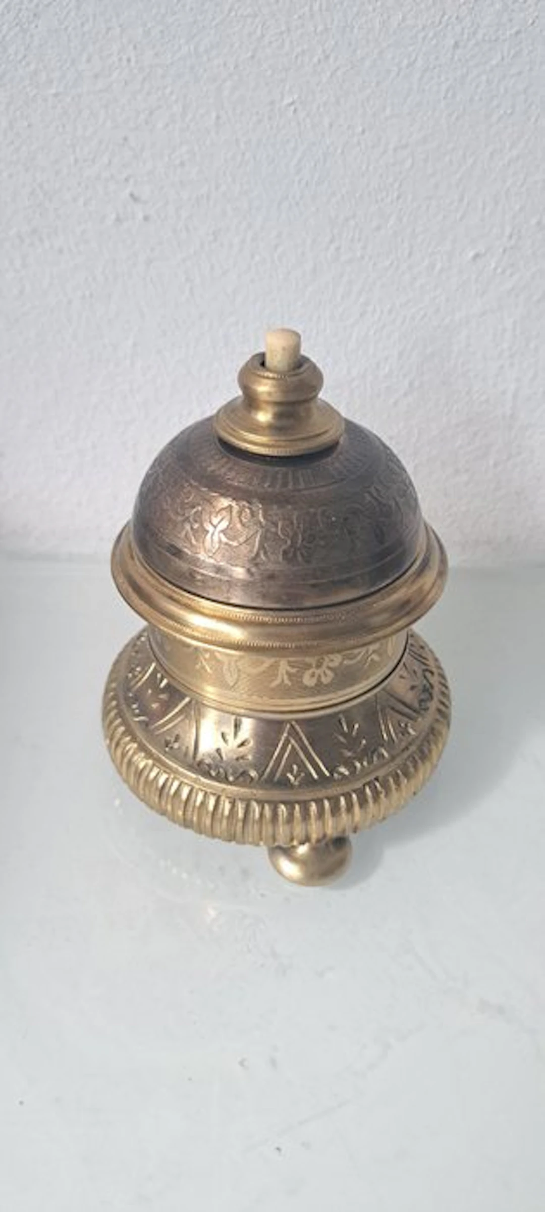 Call bell - J. Pegand Paris - arousable - France - table-reception bell