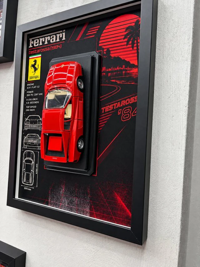 1:24 - Model sports car - Ferrari Testarossa (1984)