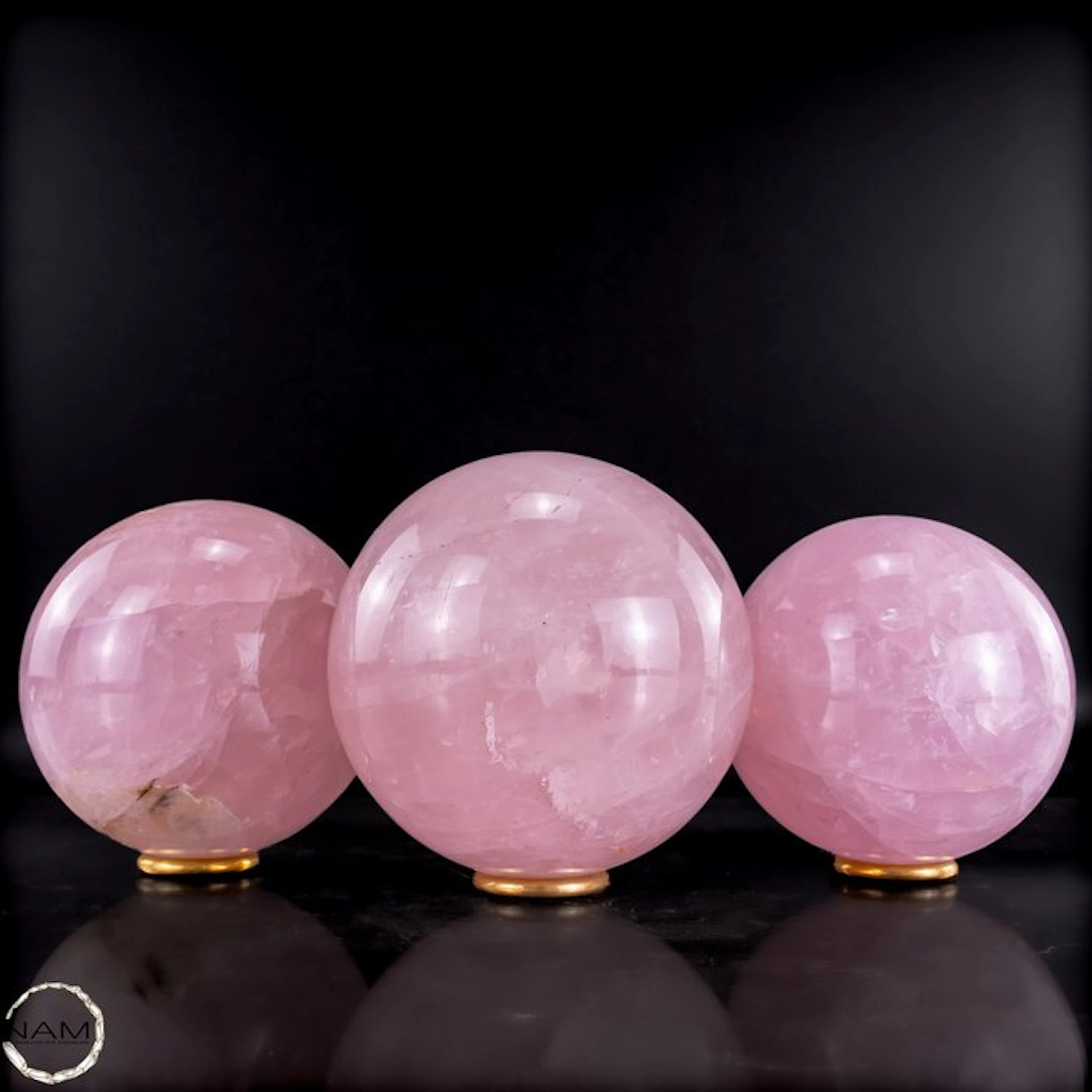 Natural rose quartz set – – 3 dreamy gemstone spheres in...