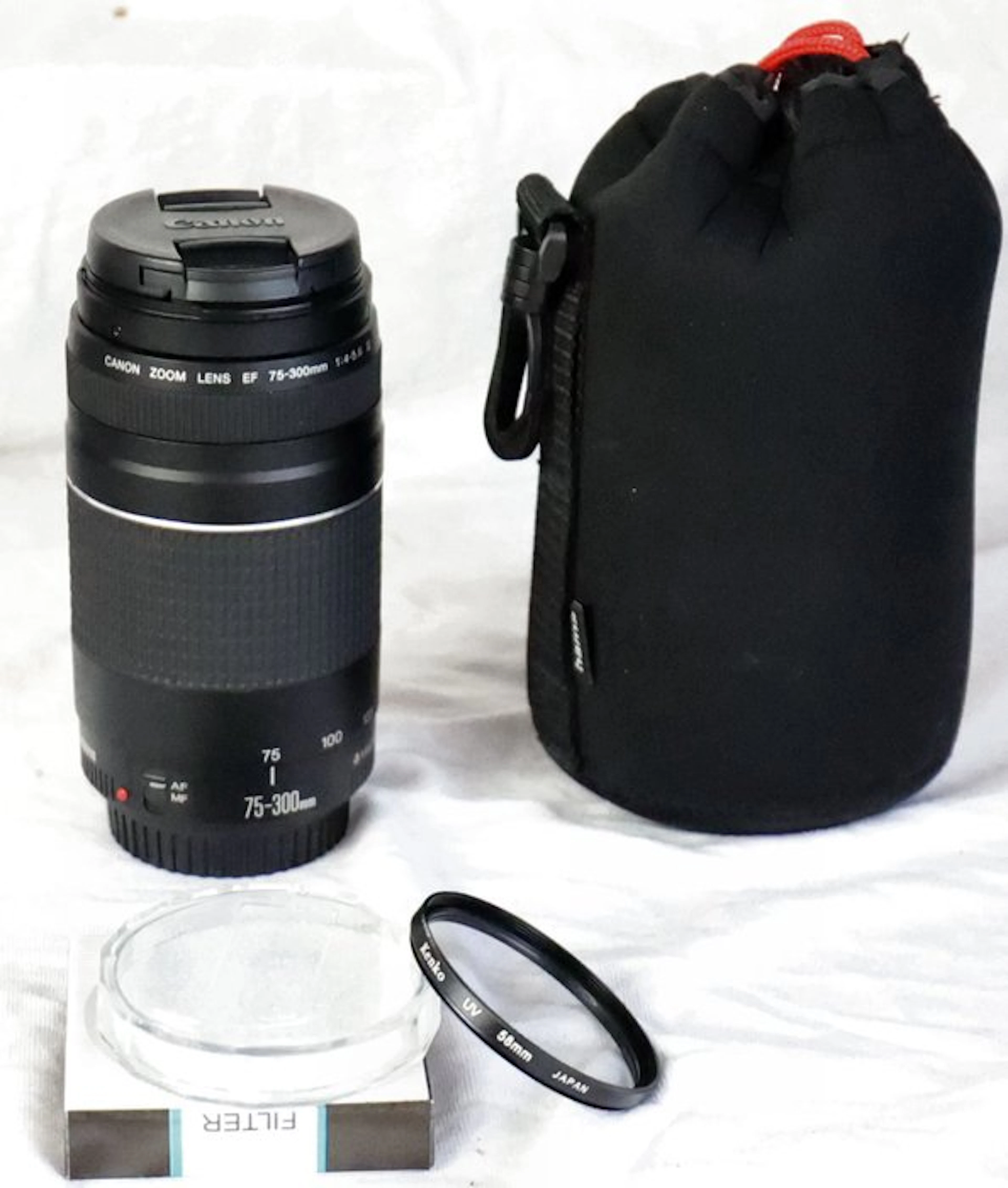 Canon Canon Zoom Lens EF 75-300mm 1:4-5.6 III Camera lens