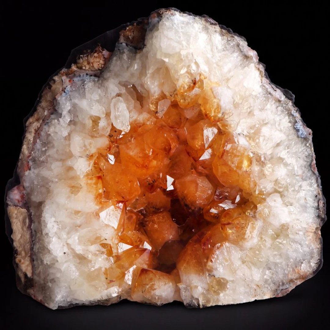 Citrine - Geode - 14x14x8 cm- 1.6 kg