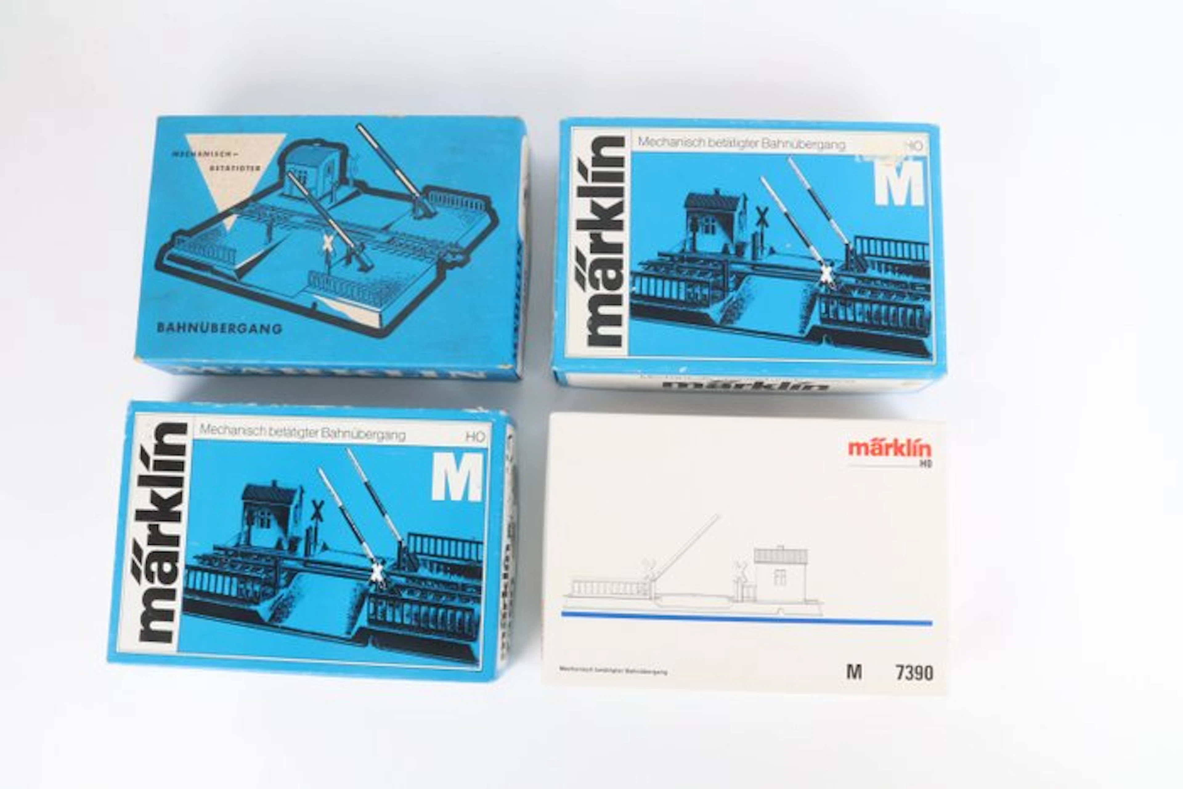 Märklin H0 - 7390 - Model train tracks (4) - Mechanically...
