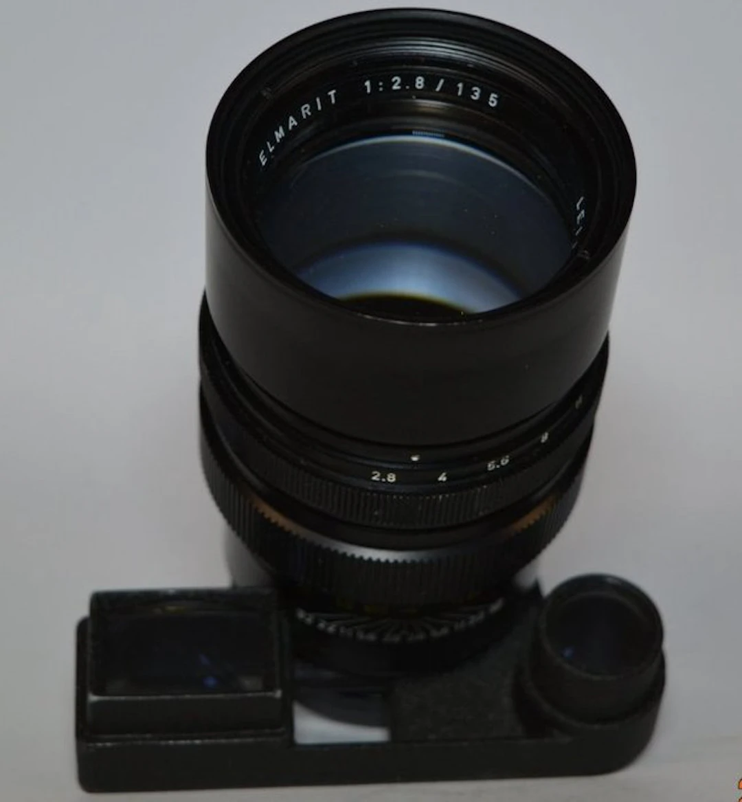 Leica Elmarit-m 135mm f/2.8 (11829) - Optical Viewing...