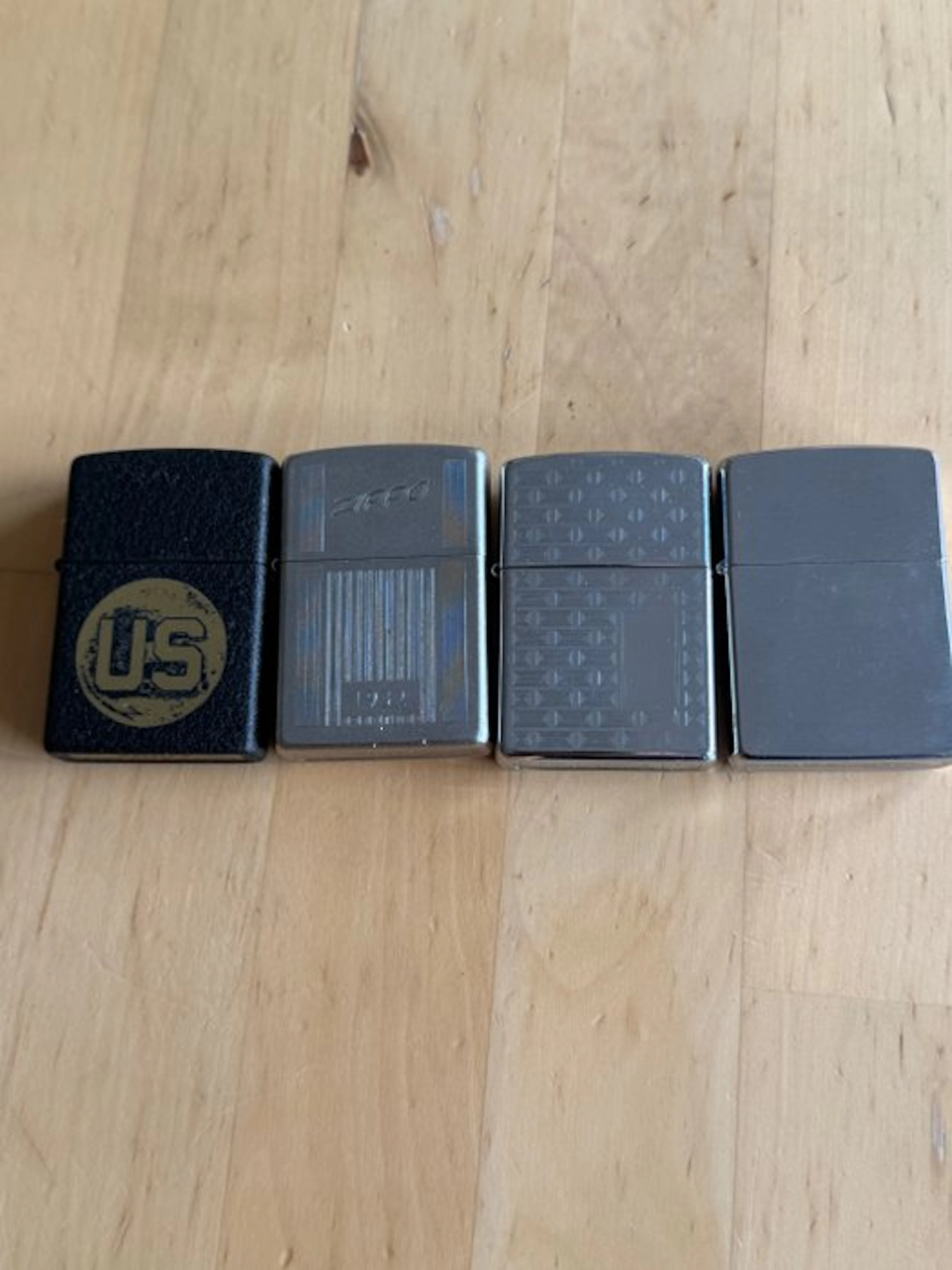 Zippo - No reserve price - Lighter - Steel - (4)