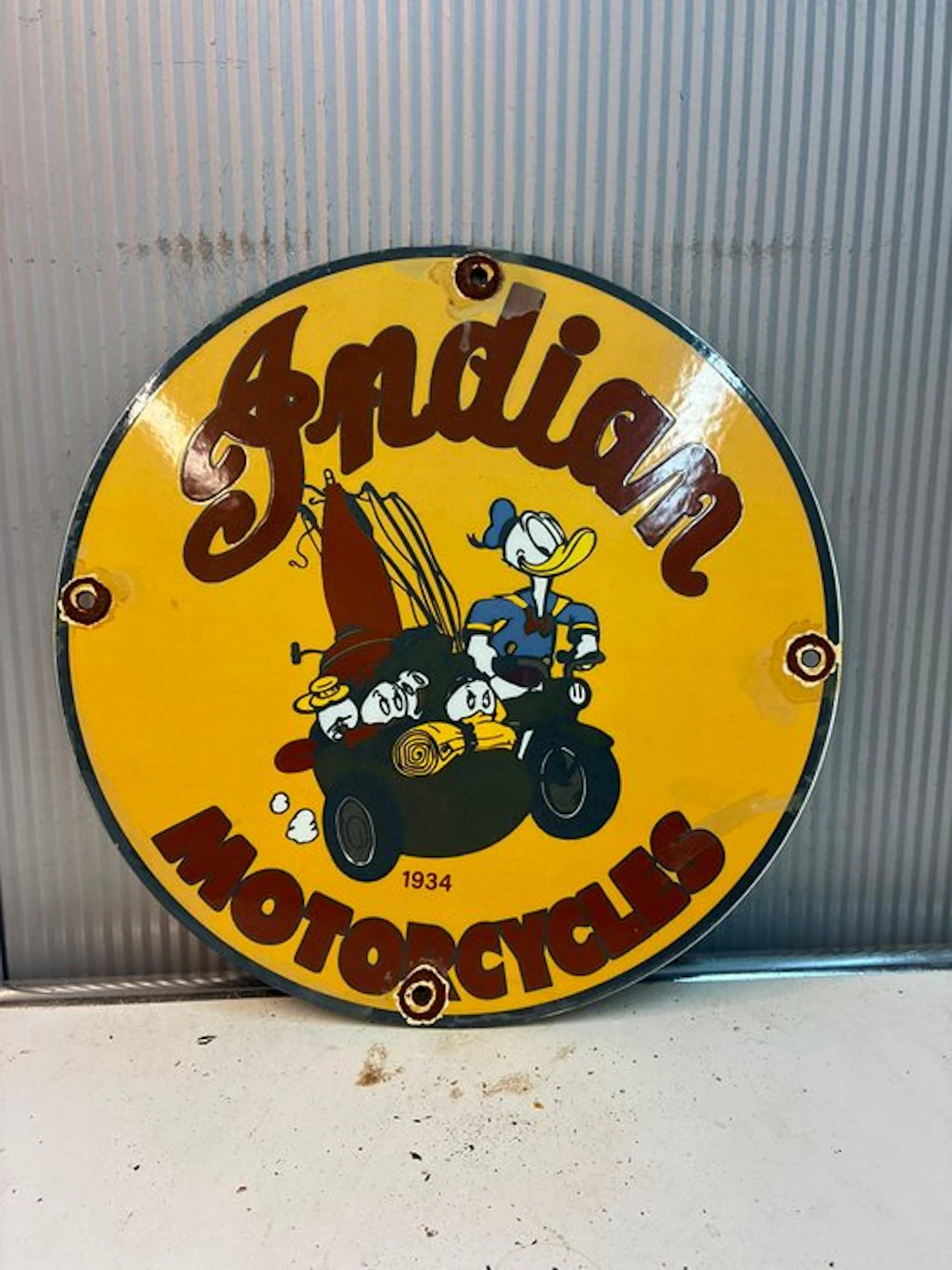 Indian Motorcycles – rond reclamebord met motorrijder - Enamel sign - Enamel