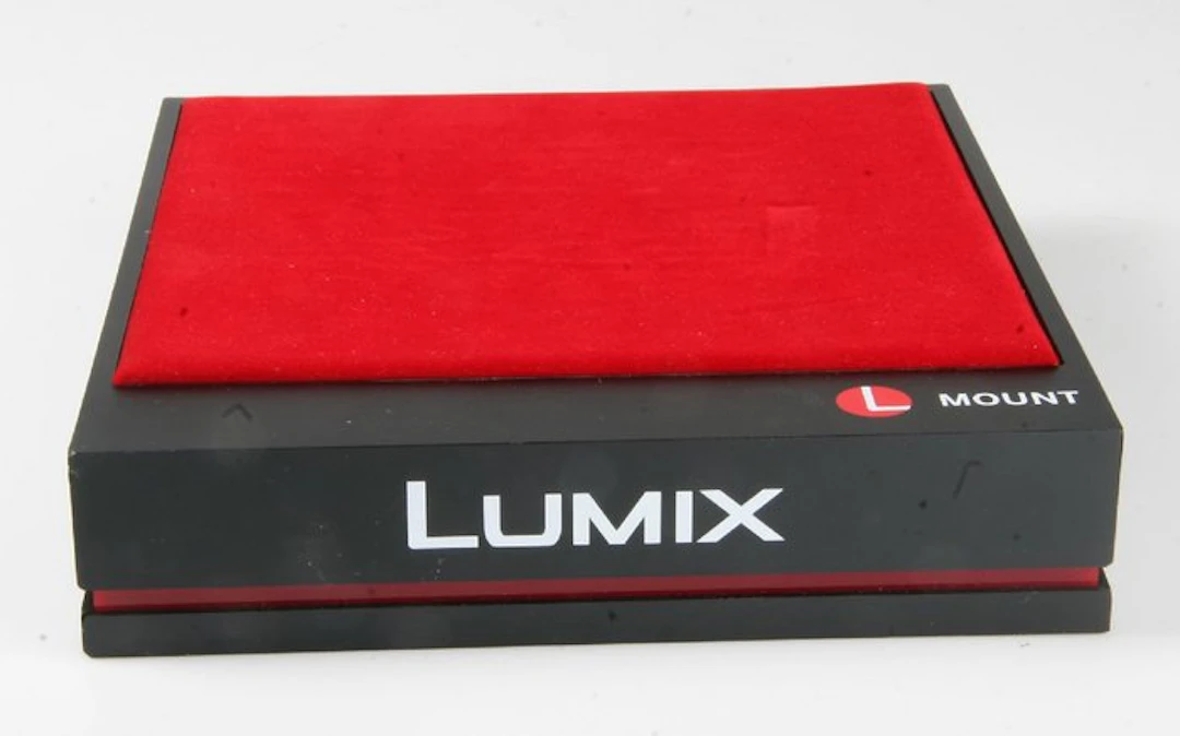 Panasonic - Display for Lumix L-mount Single lens reflex camera (SLR)