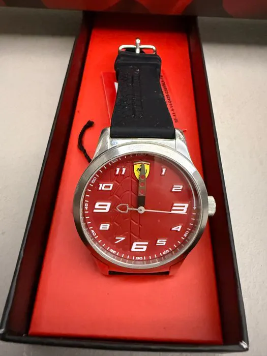 Clock - Ferrari