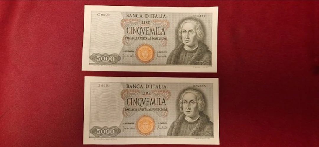 Italy. - 2 X 5.000 Lire 20/01/1970 "Colombo" I tipo...