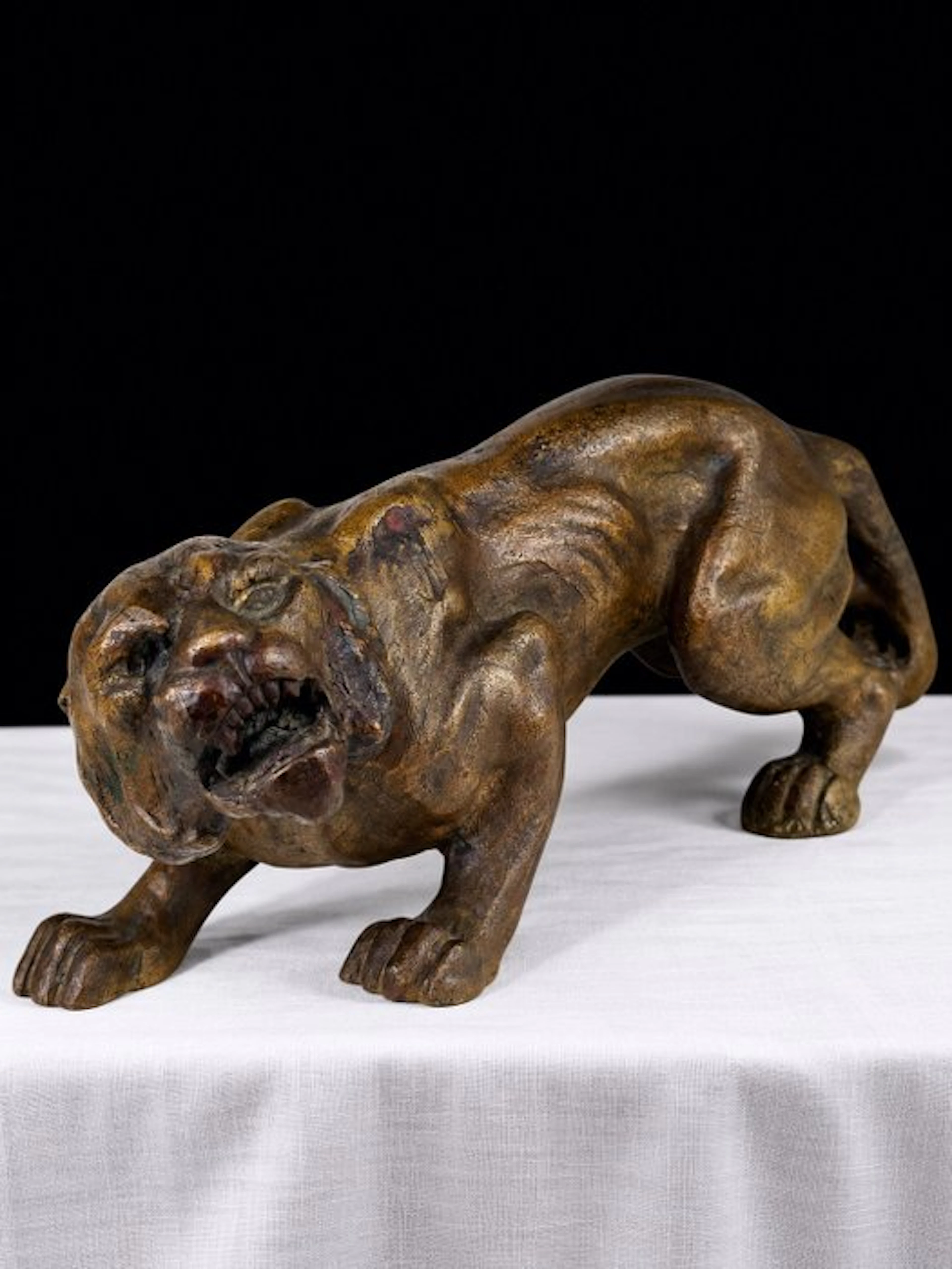 Sculpture, Tigre maschio - 4,2 kg - 31 cm - Patinated bronze - No reserve