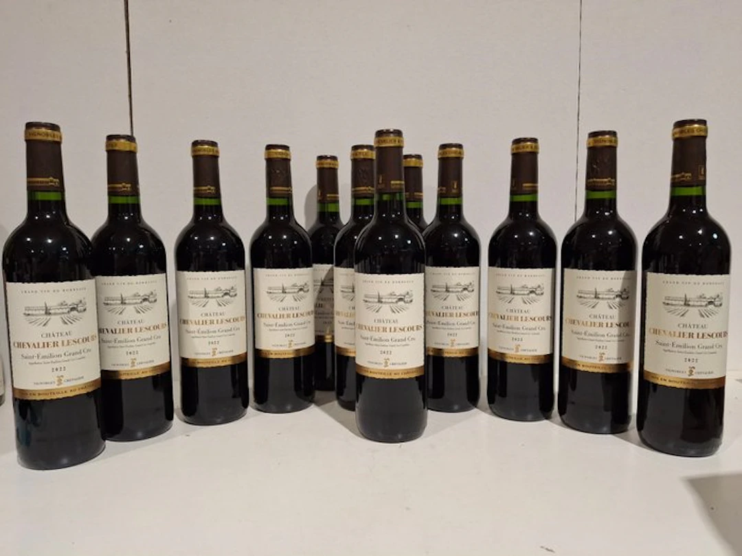2022 Château Chevalier Lescours - Saint-Émilion - 12 Bottles (0.75L)