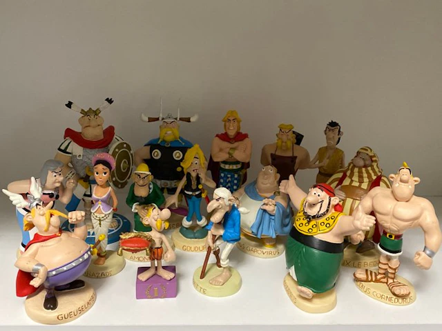 Plastoy - Asterix - 16 figurines Asterix