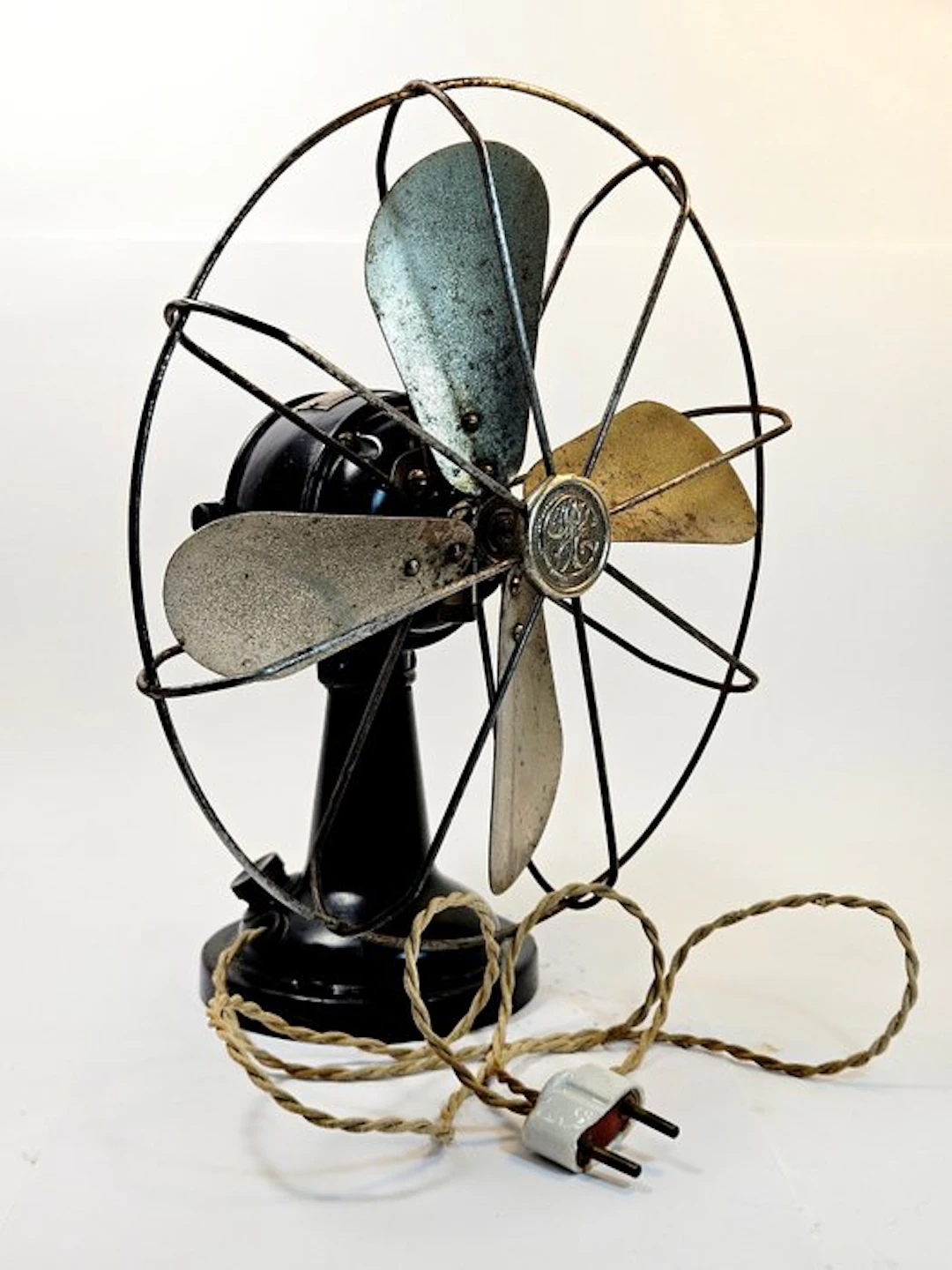 Compagnia Generale di Elettricità Electric fan - Metal - Rare CGE mod. VTF25